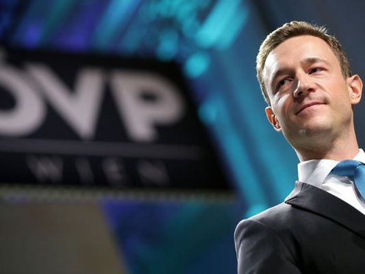 ÖVP-Landesparteichef Blümel spricht sich für eine Deckelung der Mindestsicherung aus ÖVP-Landesparteichef Blümel spricht sich für eine Deckelung der Mindestsicherung aus