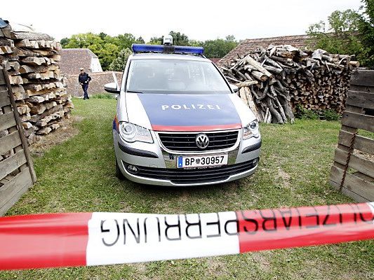 Am 27. Juni 2006 verschwand Julia Kührer Am 27. Juni 2006 verschwand Julia Kührer