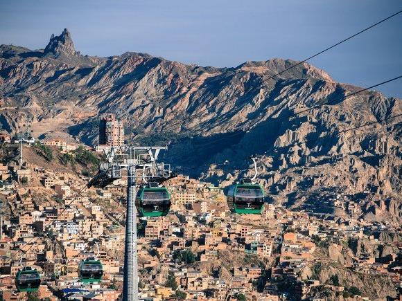 Größtes urbanes Seilbahnnetz in Bolivien