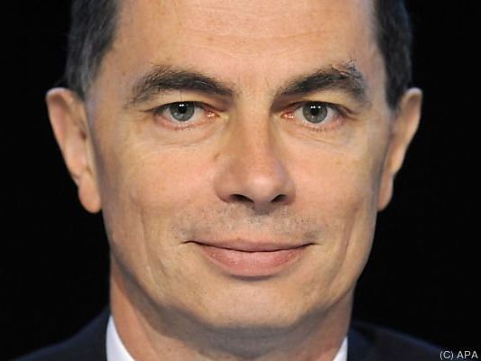 Jean-Pierre Mustier ist neuer UniCredit-Boss Jean-Pierre Mustier ist neuer UniCredit-Boss
