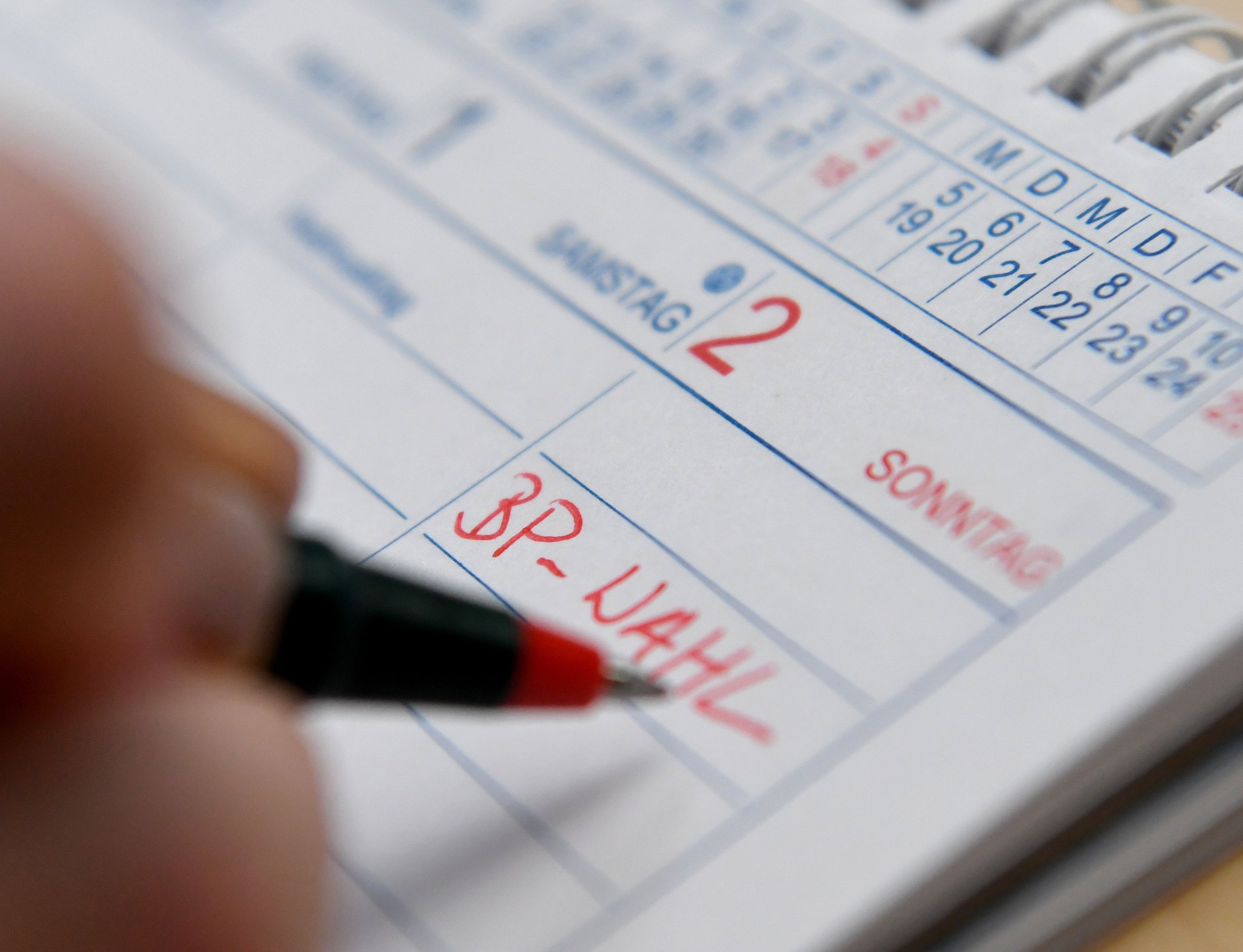 Sollen die Abläufe einer Wahlauszählung den Verantwortlichen näher gebracht werden? Sollen die Abläufe einer Wahlauszählung den Verantwortlichen näher gebracht werden?