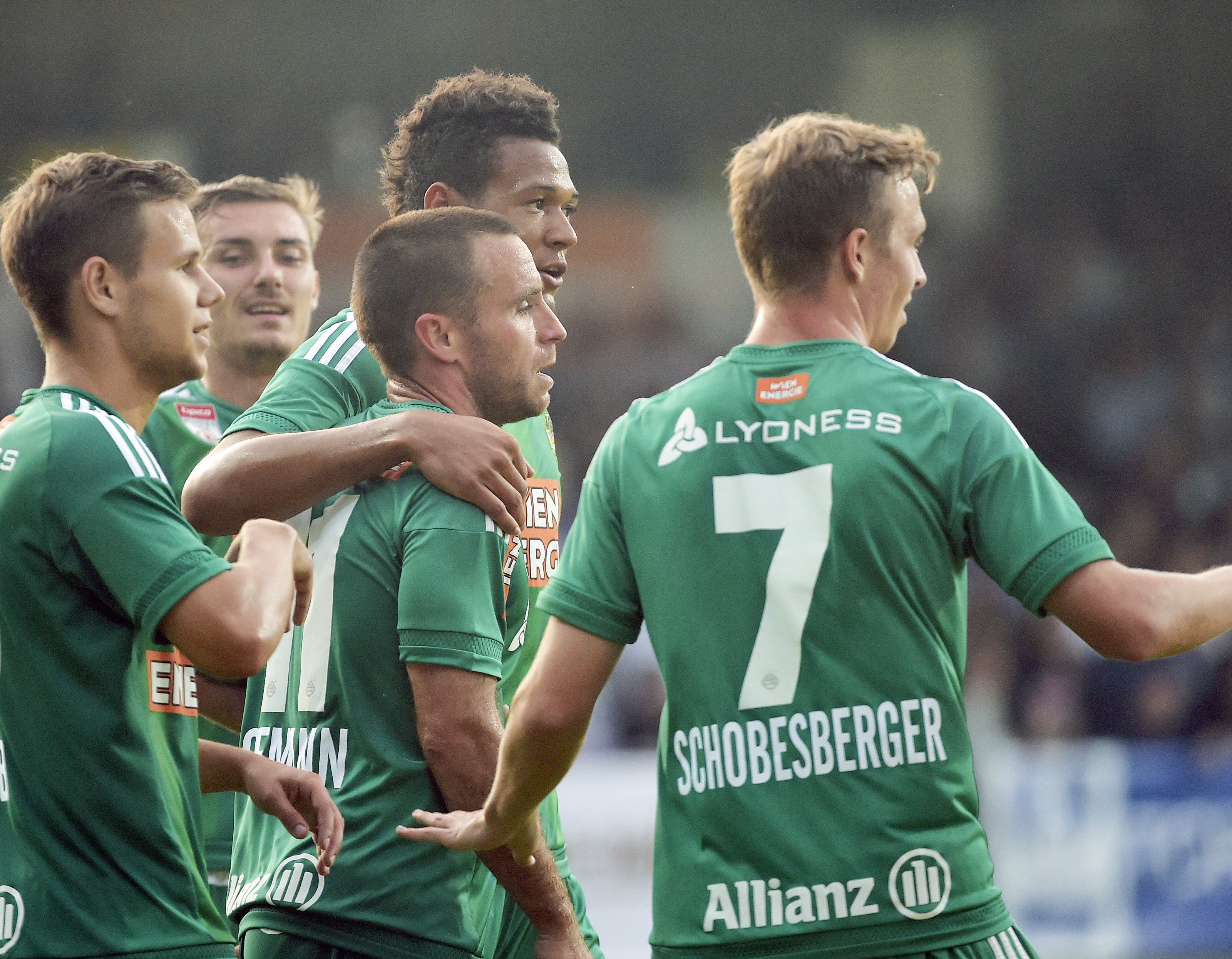 Rapid Wien startete mit Sieg über Krabakh in die neue Saison. Rapid Wien startete mit Sieg über Krabakh in die neue Saison.