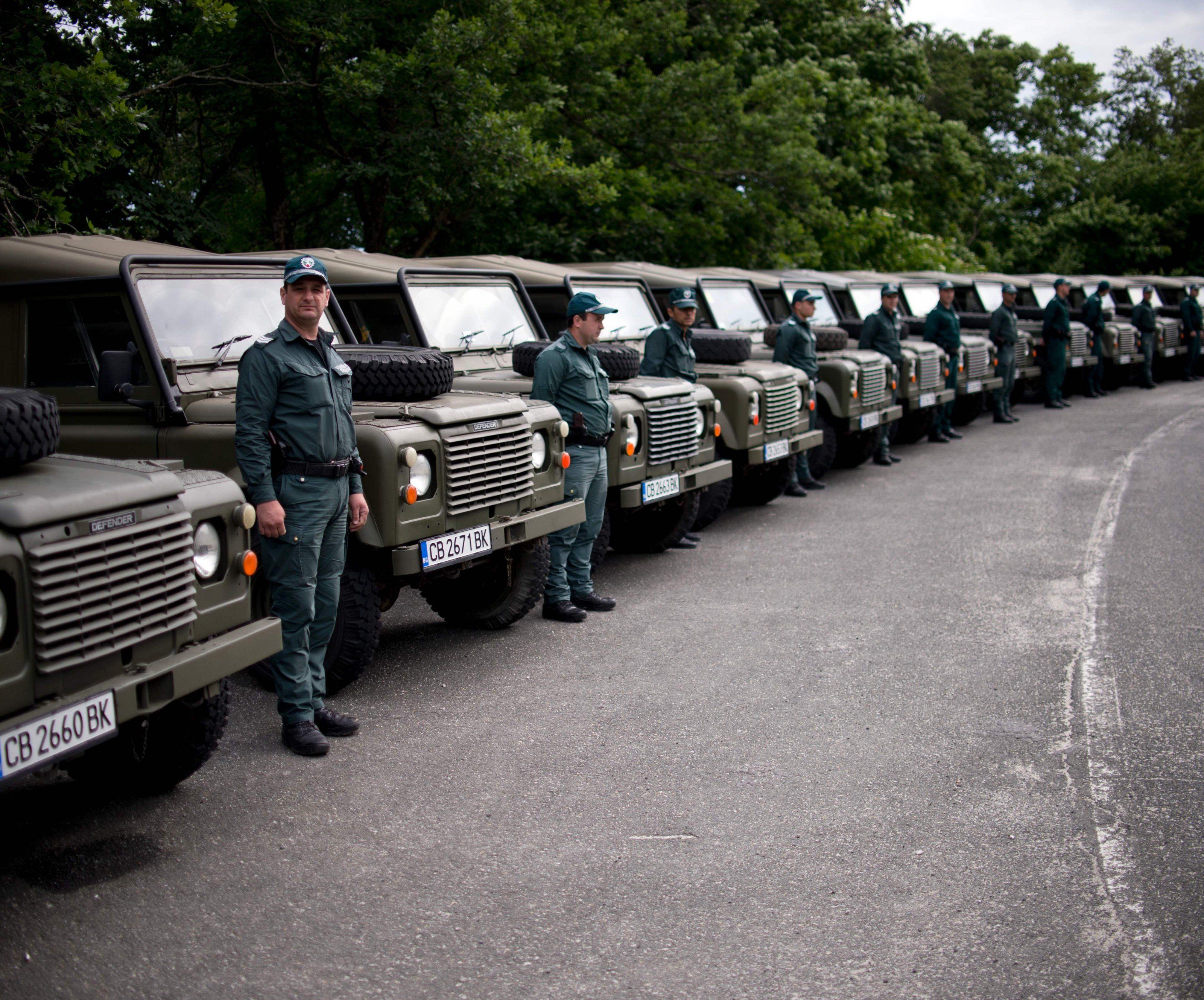 Ein Lkw mit zwei Tonnen heroin an Bord wurde an der türkisch-bulgarischen Grenze gestoppt. Das Rauschgift war in Tomatenpüree versteckt. Ein Lkw mit zwei Tonnen heroin an Bord wurde an der türkisch-bulgarischen Grenze gestoppt. Das Rauschgift war in Tomatenpüree versteckt.