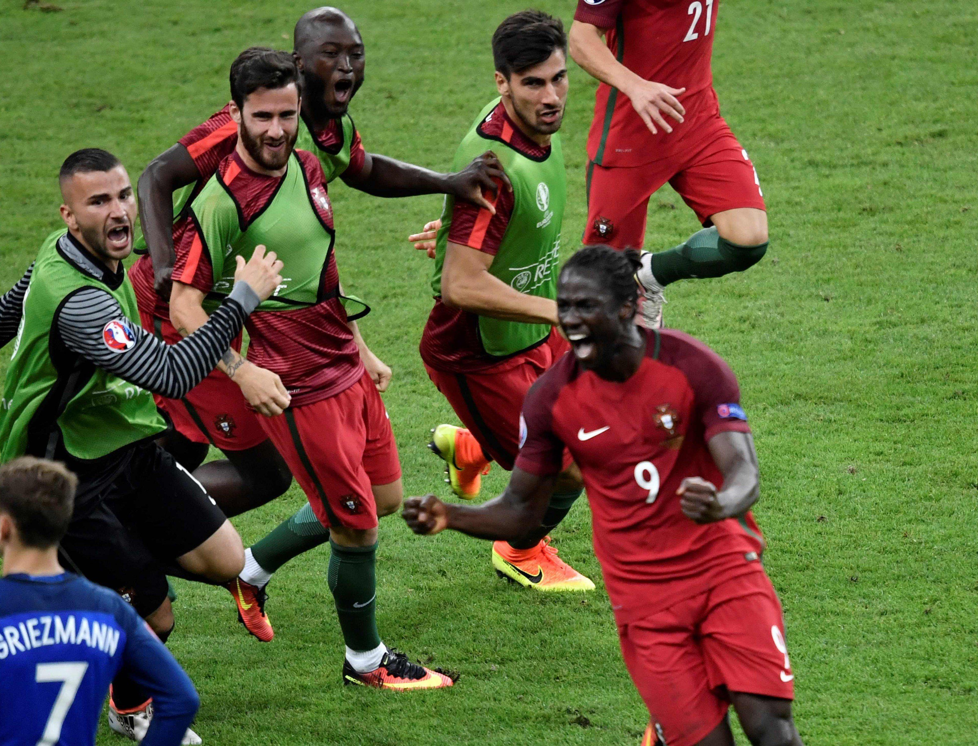 Der eingewechselte Éder schoss Portugal zum EM-Titel. Der eingewechselte Éder schoss Portugal zum EM-Titel.