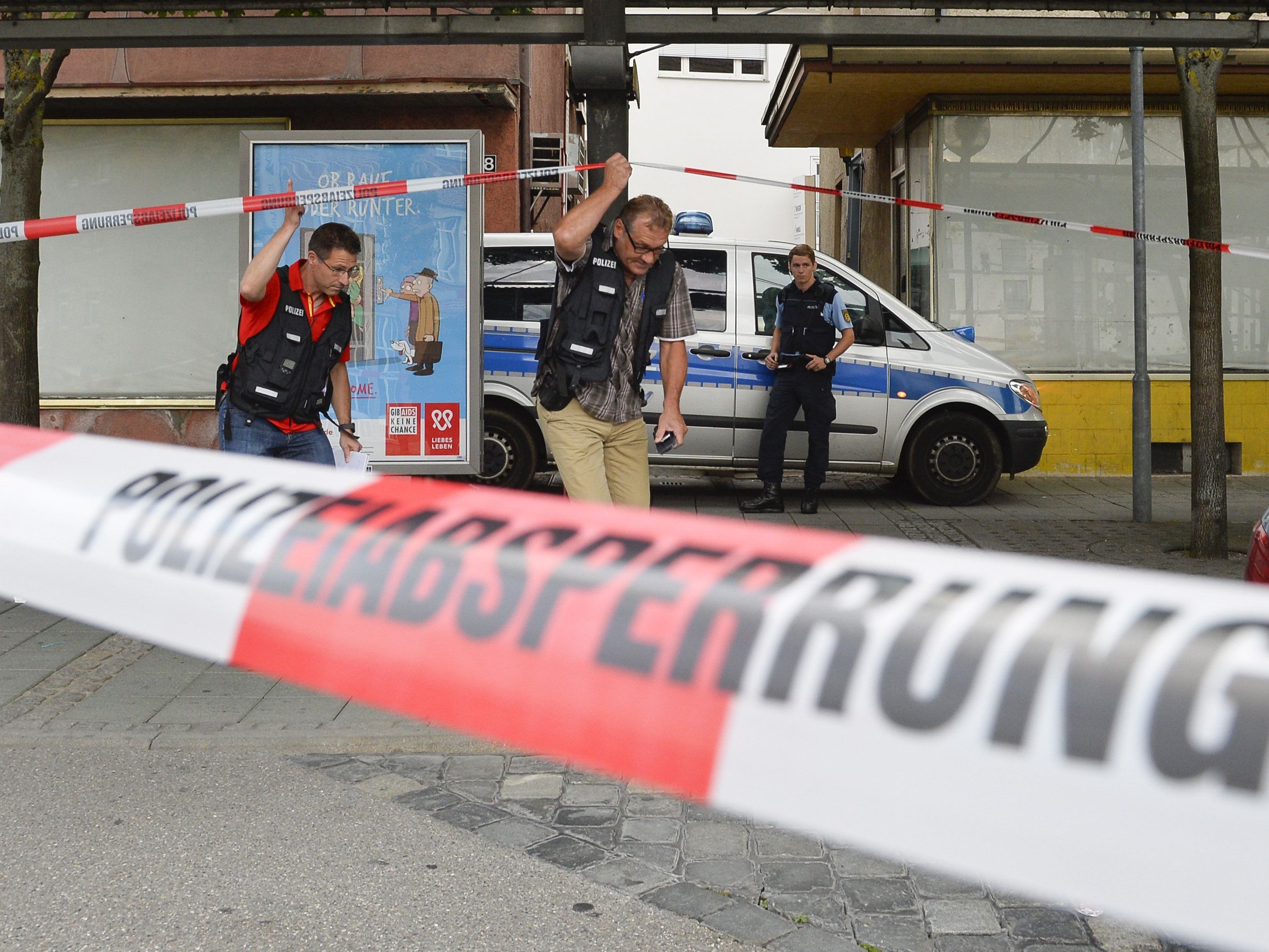 Warschau macht deutsche Bundesregierung für Mord an Polin mitverantwortlich. Warschau macht deutsche Bundesregierung für Mord an Polin mitverantwortlich.