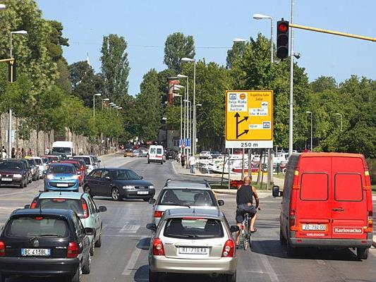 Mit dem Auto auf Urlaub in Kroatien? Da gibt es einiges zu beachten