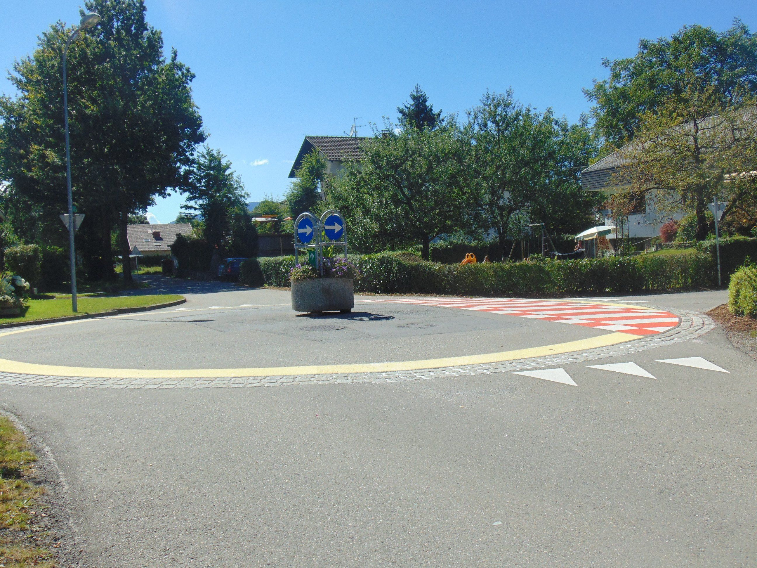 Der Kreisverkehr Böckwies - Seelehen Der Kreisverkehr Böckwies - Seelehen