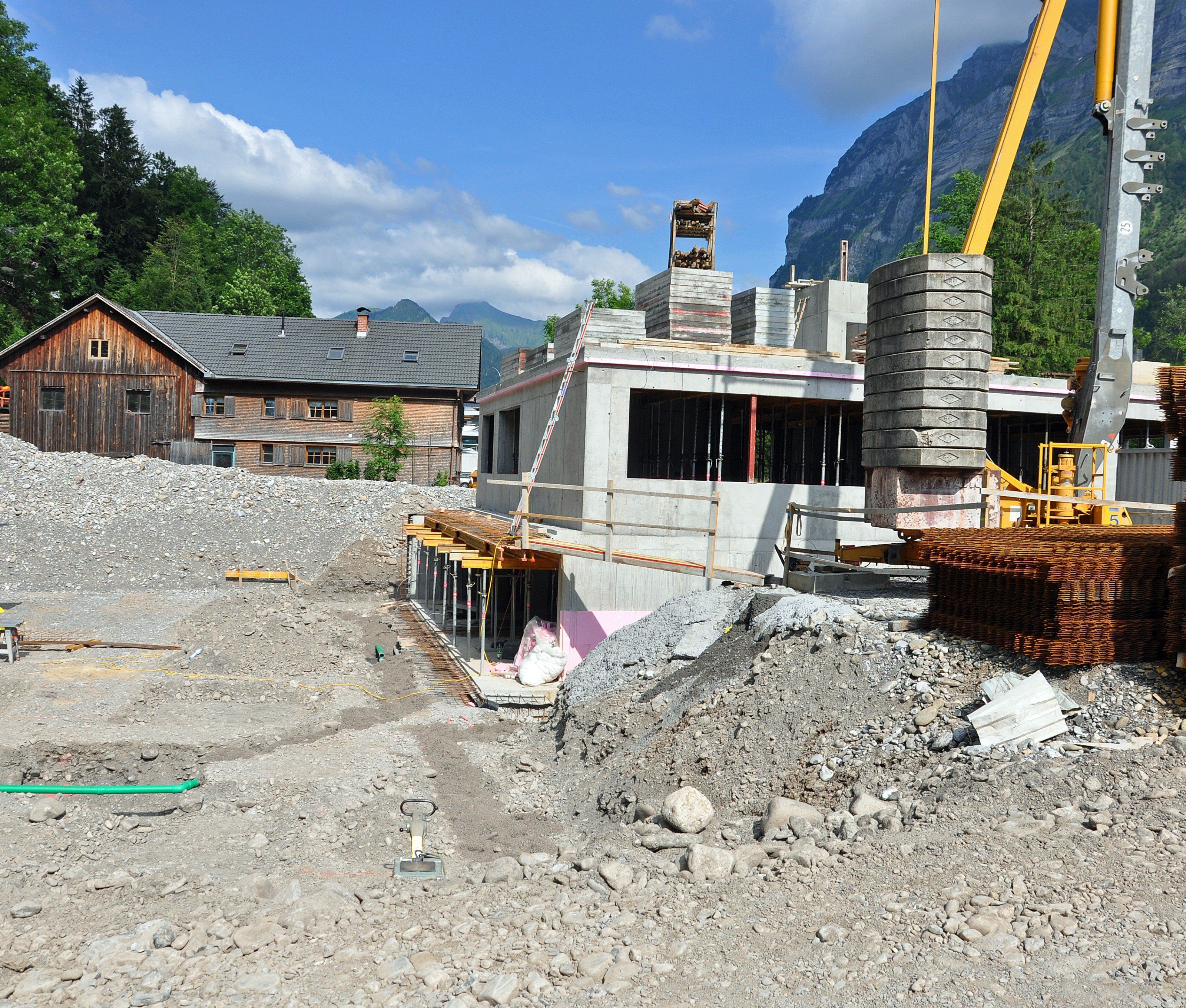 Am Rand von Mellau, in der Parzelle Brand entsteht ein neuer Gewerbepark.