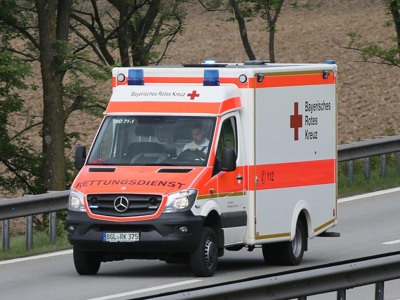 Der Rettungswagen war gerade am Rückweg von Salzburg.
