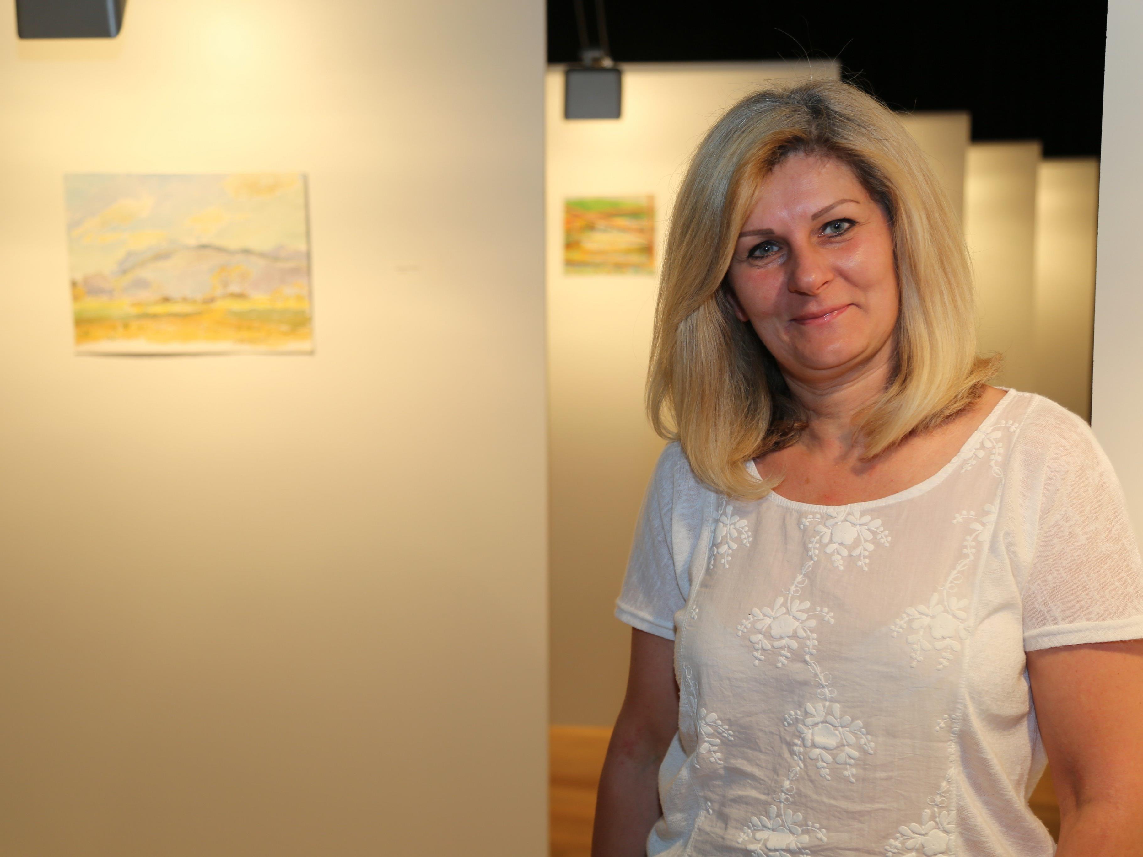 Helga Sommer (Kulturausschuss Altach) leitet unter anderem die Ausstellung im KOM.