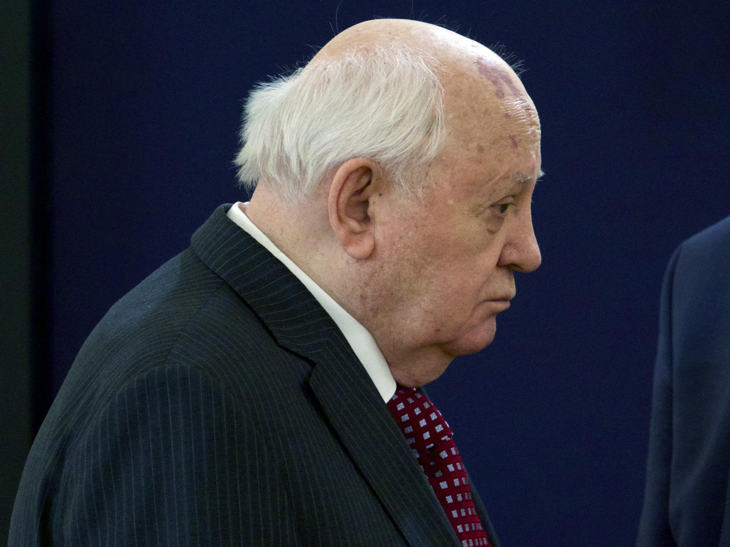 Der russische Friedensnobelpreisträger Michail Gorbatschow hat der NATO Kriegstreiberei vorgeworfen.