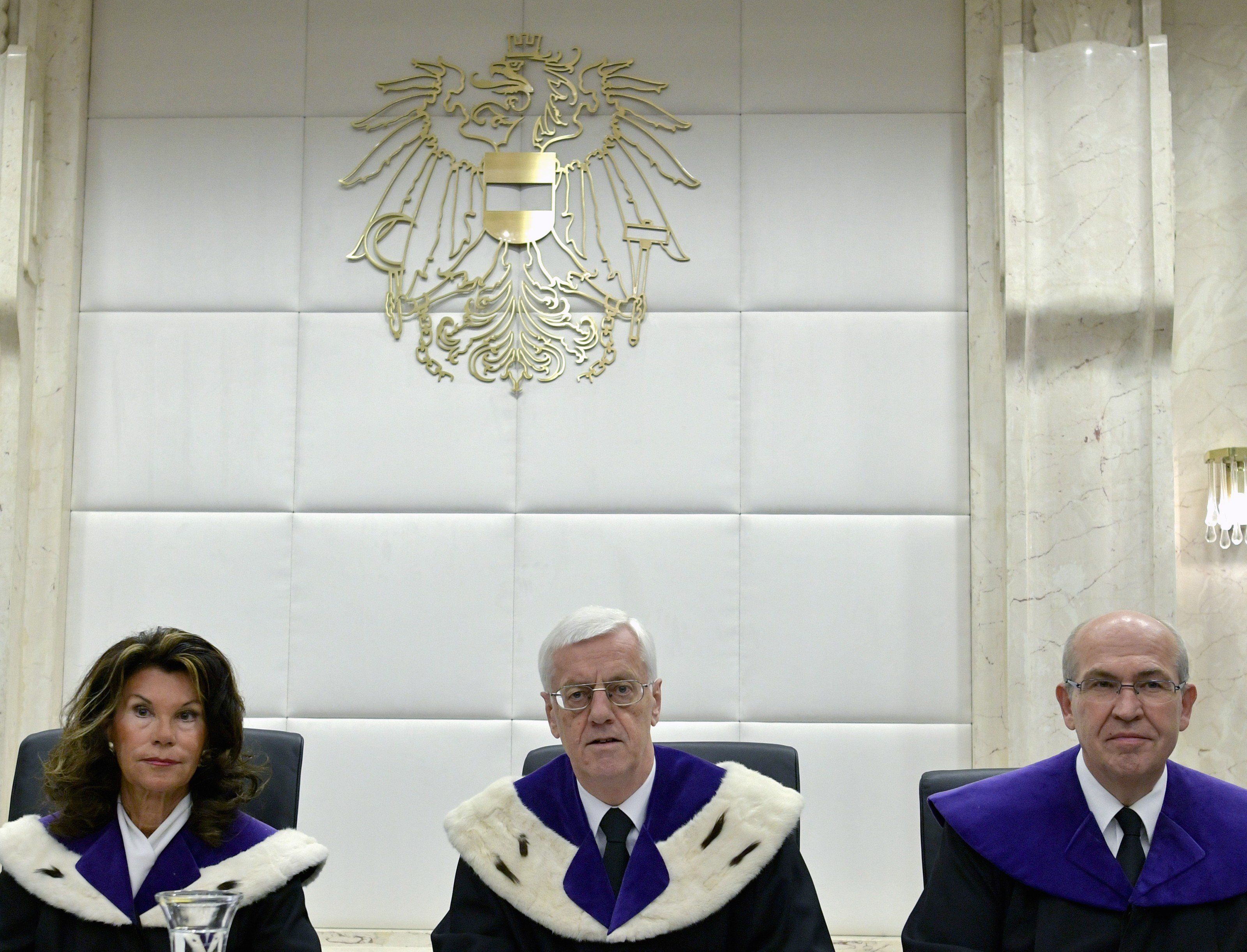 Der Verfassungsgerichtshof hat über die Anfechtung der BP-Stichwahl entschieden. Der Verfassungsgerichtshof hat über die Anfechtung der BP-Stichwahl entschieden.