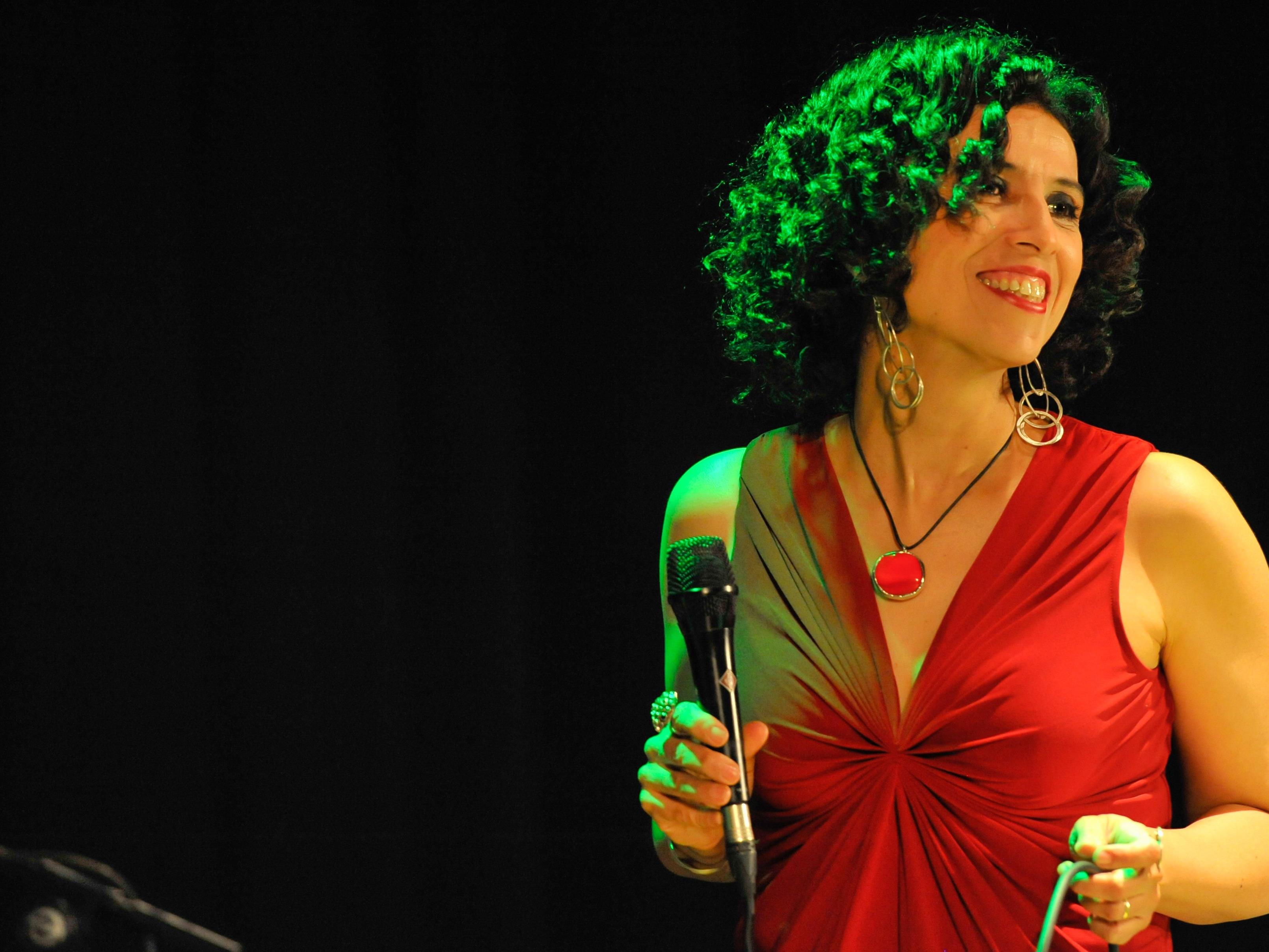 Paula Morelenbaum bringt am Donnerstag brasilianischen Rhythmus nach Lustenau.
