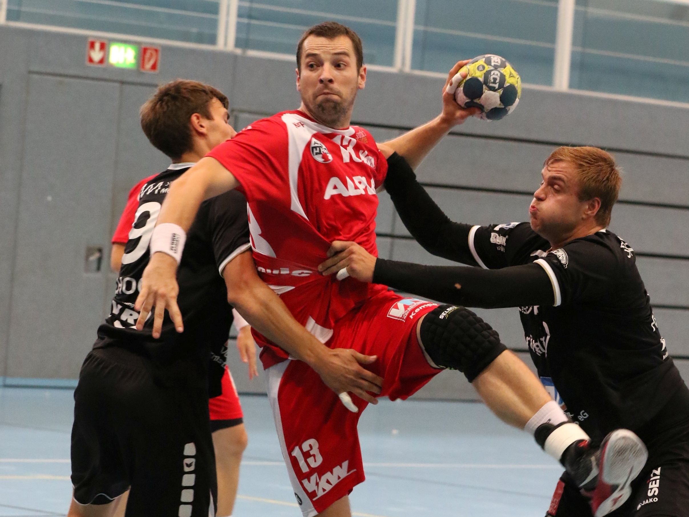 Linkshänder Marko Tanaskovic traf gegen den deutschen Zweitligisten drei Mal. Linkshänder Marko Tanaskovic traf gegen den deutschen Zweitligisten drei Mal.