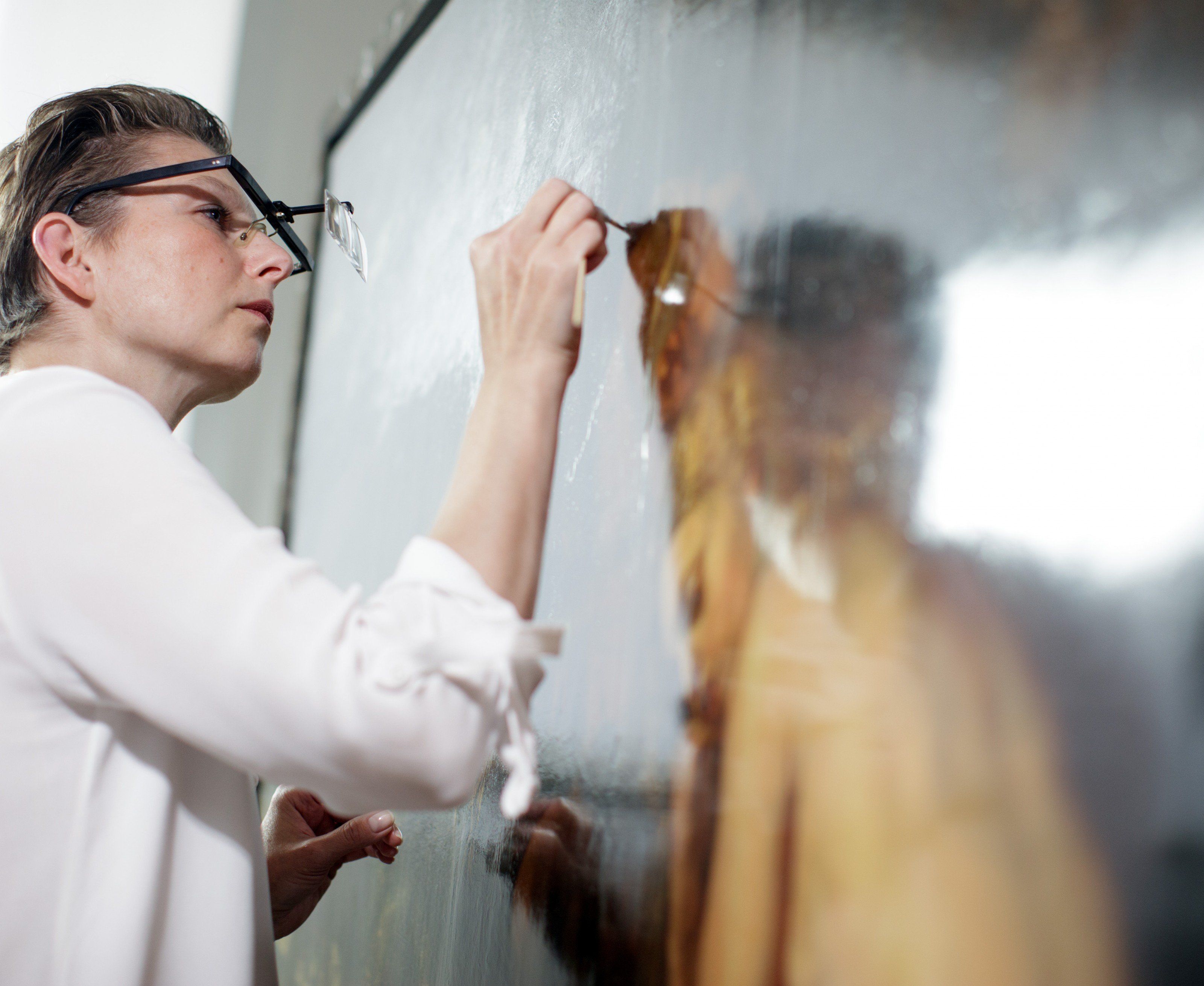 KHM-Restauratorin bei der Vorbereitung zur großen Rubens-Ausstellung. KHM-Restauratorin bei der Vorbereitung zur großen Rubens-Ausstellung.