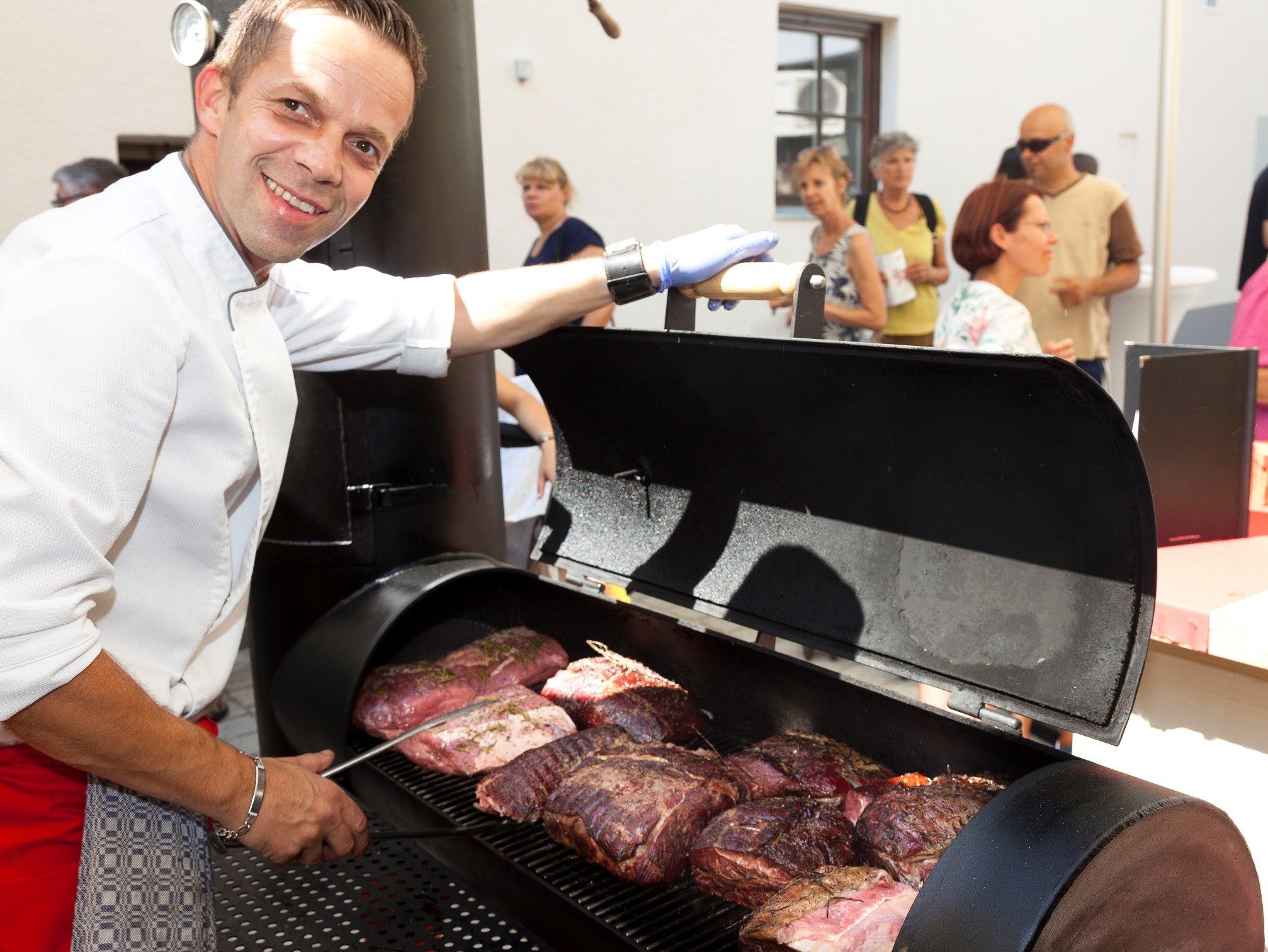 Jetzt sollte am Donnerstag nur noch das Wetter für das Street Food Festival mitmachen. Jetzt sollte am Donnerstag nur noch das Wetter für das Street Food Festival mitmachen.