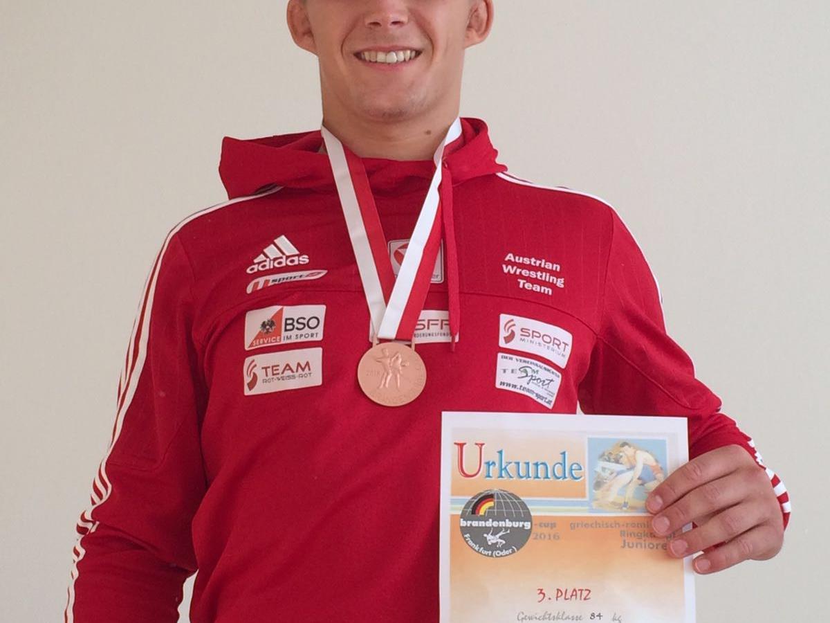 Bronzemedaille-Gewinner Lukas Staudacher vom Magic Fit AC Hörbranz