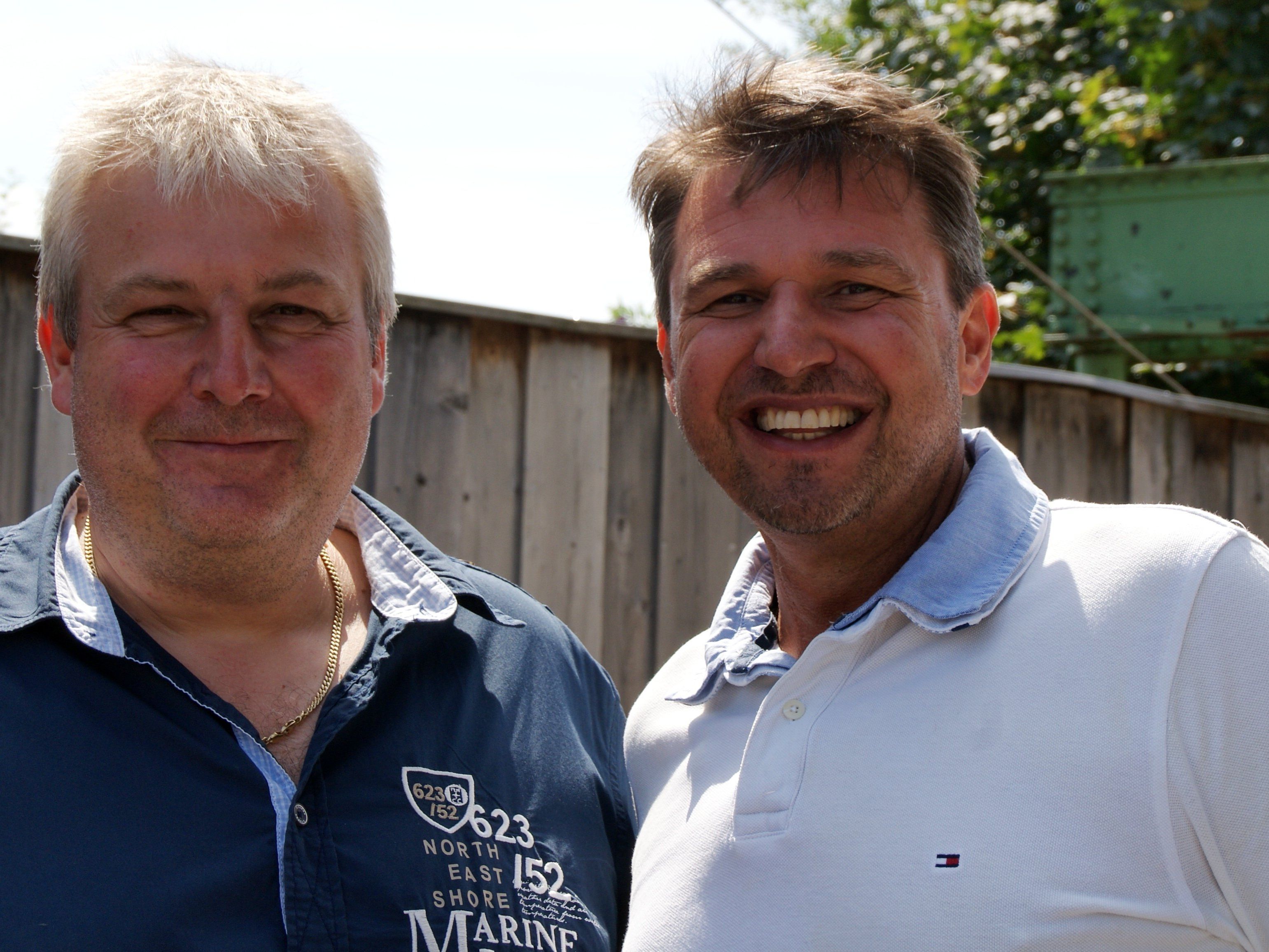 Bürge Kurt Fischer gratulierte Andi Krammel zum Jubiläum. Bürge Kurt Fischer gratulierte Andi Krammel zum Jubiläum.