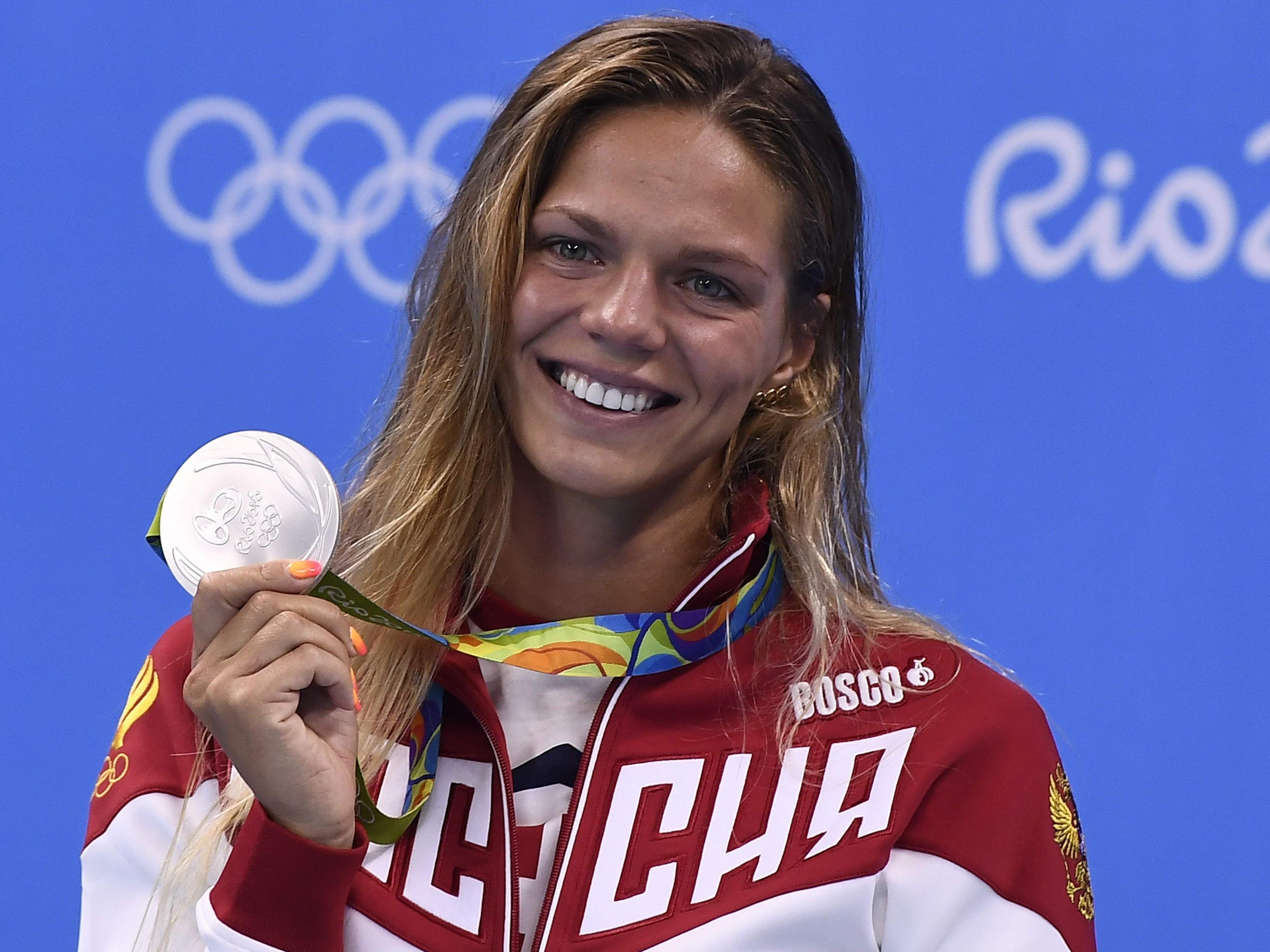 Julia Efimowa schien sich über ihre Silbermedaille zu freuen.