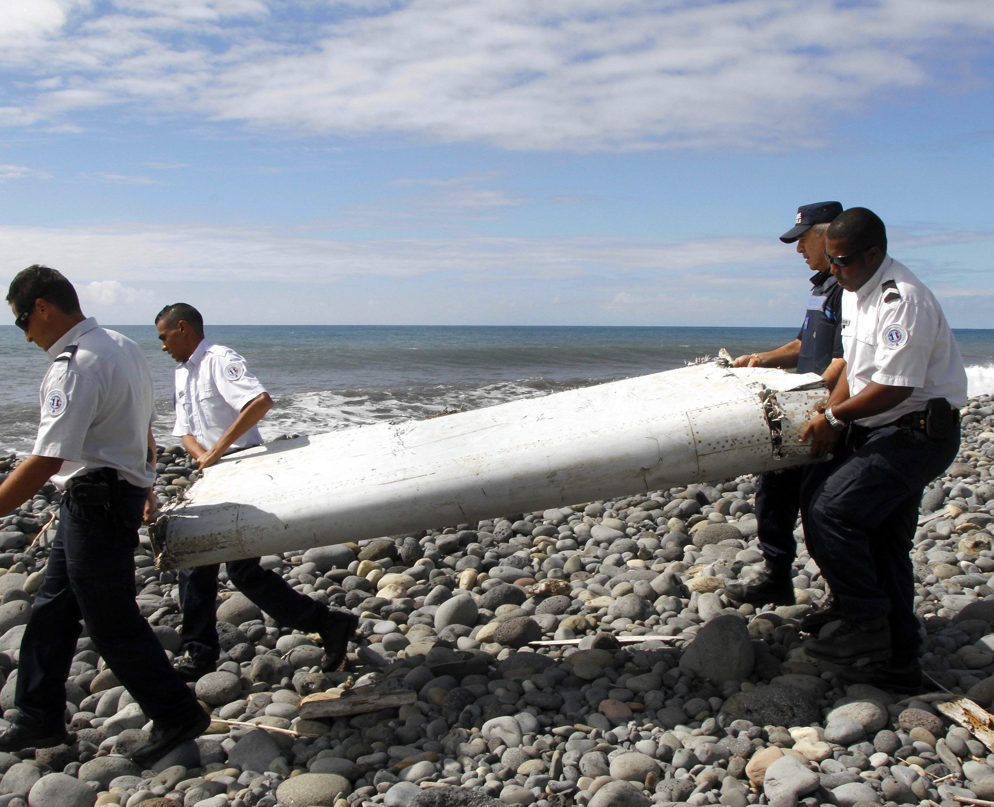 Noch immer wird nach dem vermissten Flug MH370 gesucht. Noch immer wird nach dem vermissten Flug MH370 gesucht.