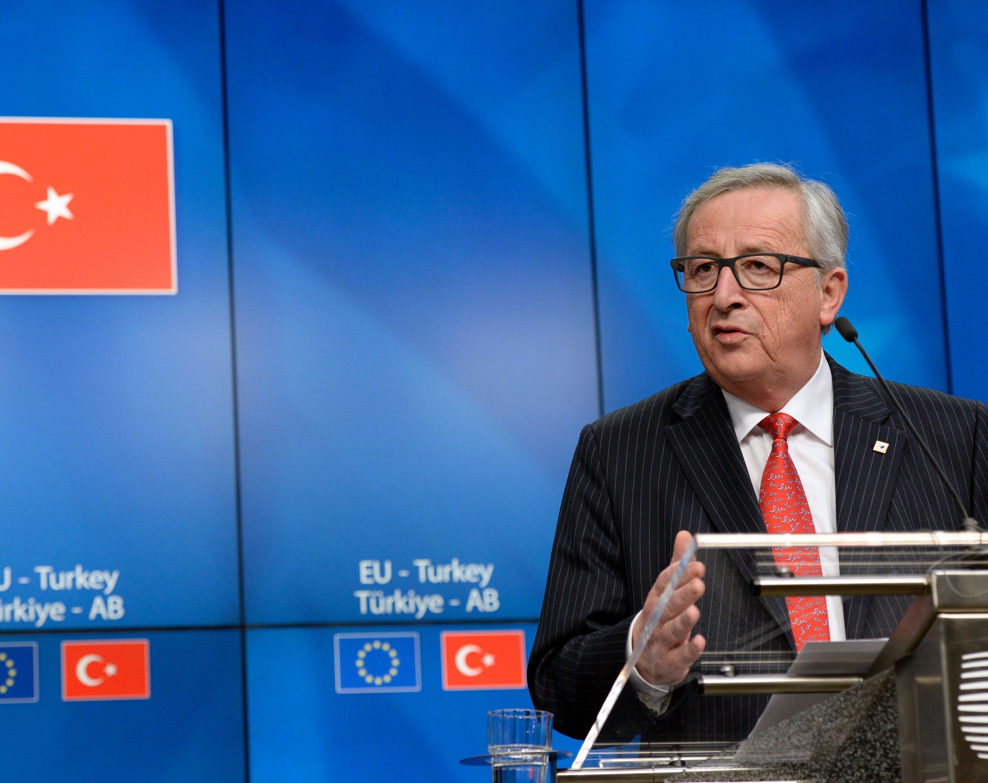 Kommissionspräsident Juncker: Ende von Beitrittsgesprächen wäre "schwerer Fehler". Kommissionspräsident Juncker: Ende von Beitrittsgesprächen wäre "schwerer Fehler".