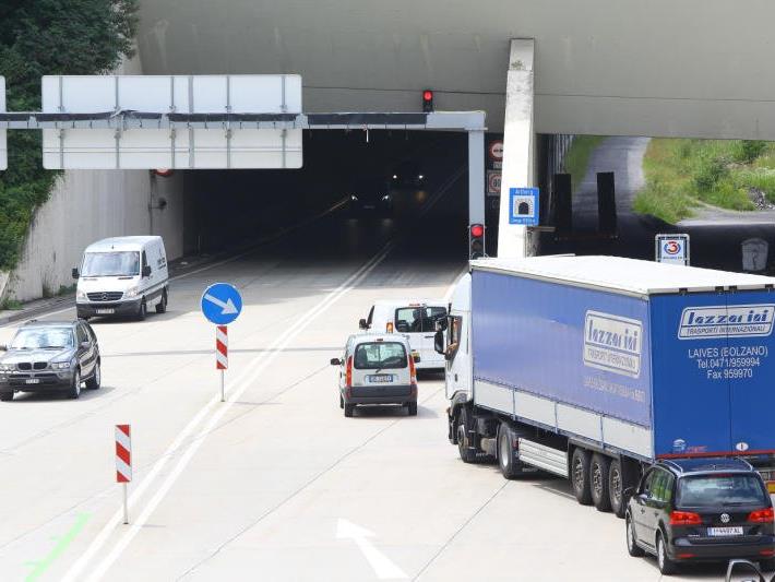 Tunnel wird für den Verkehr geöffnet