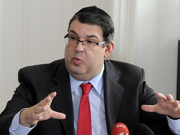 Der Präsident der Israelitischen Kultusgemeinde (IKG), Oskar Deutsch, wählt Van der Bellen Der Präsident der Israelitischen Kultusgemeinde (IKG), Oskar Deutsch, wählt Van der Bellen