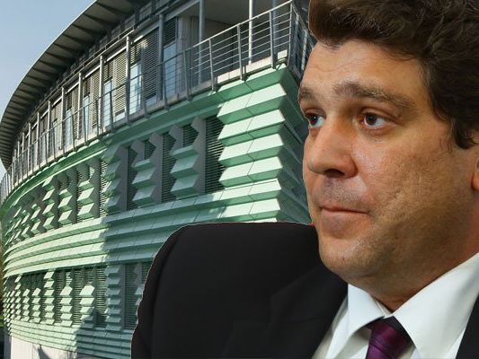Bürgermeister Harald Köhlmeier muss nun einen Platz für den alten Amtsleiter finden. Bürgermeister Harald Köhlmeier muss nun einen Platz für den alten Amtsleiter finden.