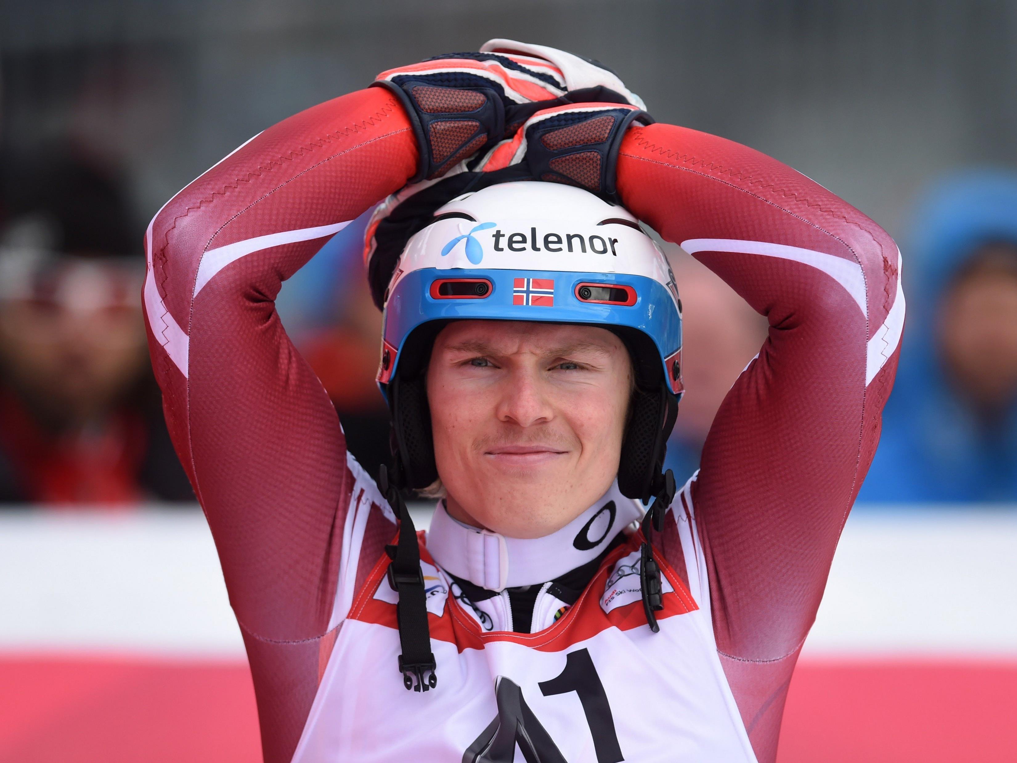 Das gesamte norwegische Team hat "telenor" als Kopfsponsor.