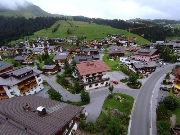 Der Gast habe sehr wohl im Hotel einen mehrwöchigen Aufenthalt reservieren lassen, entgegnet Beklagtenvertreterin Eva-Maria Ölz. Der Gast habe sehr wohl im Hotel einen mehrwöchigen Aufenthalt reservieren lassen, entgegnet Beklagtenvertreterin Eva-Maria Ölz.