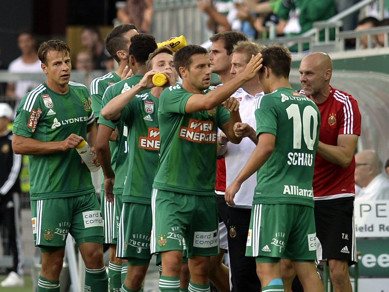 Am Donnerstag trifft Rapid Wien auwärts auf Trencin im EL-Play-off. Am Donnerstag trifft Rapid Wien auwärts auf Trencin im EL-Play-off.
