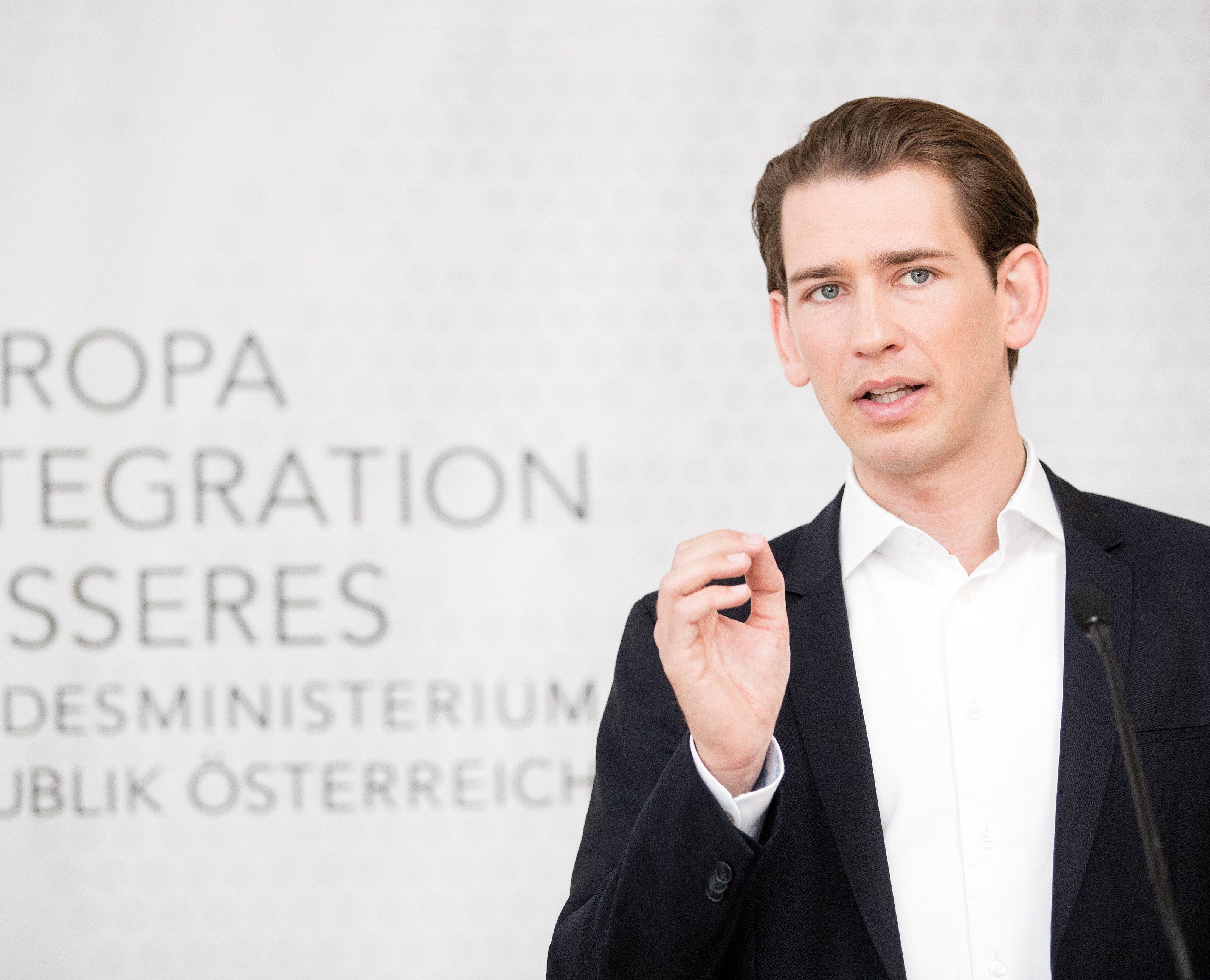 Kurz will Pflicht zu Ein-Euro-Jobs und Burkaverbot 1 Kurz will Pflicht zu Ein-Euro-Jobs und Burkaverbot 1