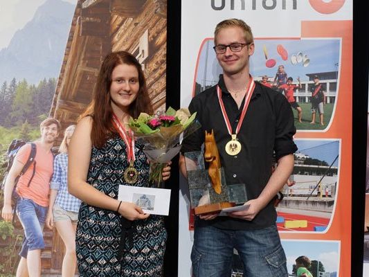 Anna-Lena Schnegg und Georg Fröwis holten sich den Staatsmeistertitel im Schach. Anna-Lena Schnegg und Georg Fröwis holten sich den Staatsmeistertitel im Schach.