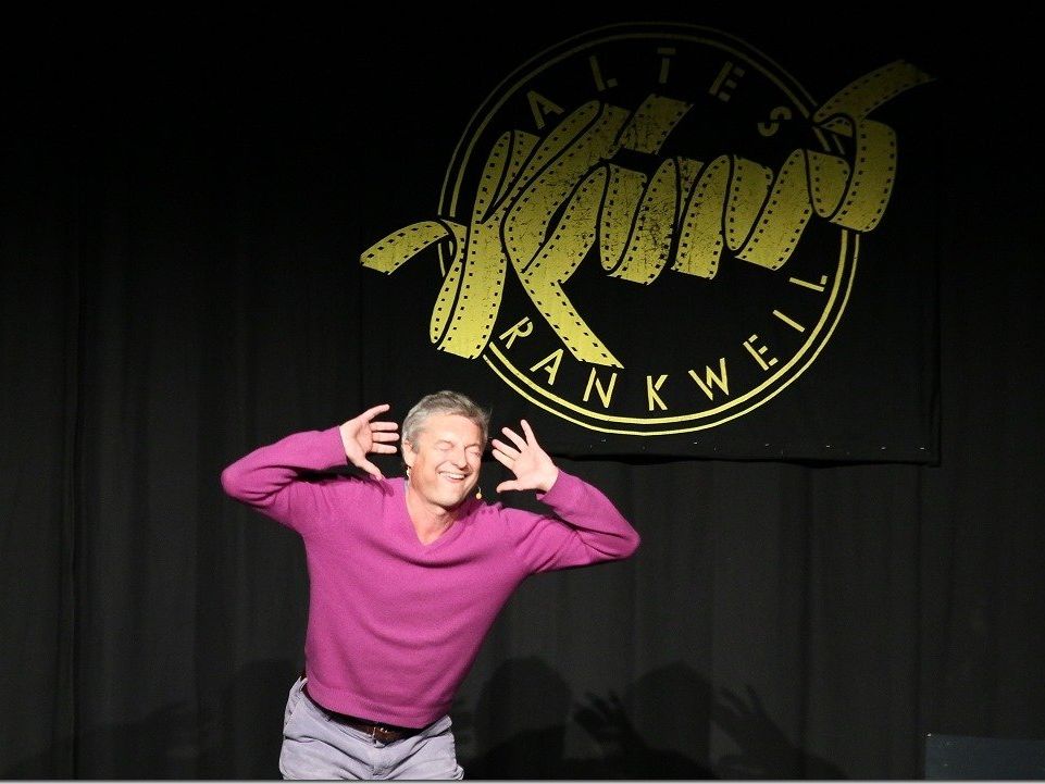 Kabarettist und Schauspieler gastierte im Rankweiler Alten Kino Kabarettist und Schauspieler gastierte im Rankweiler Alten Kino