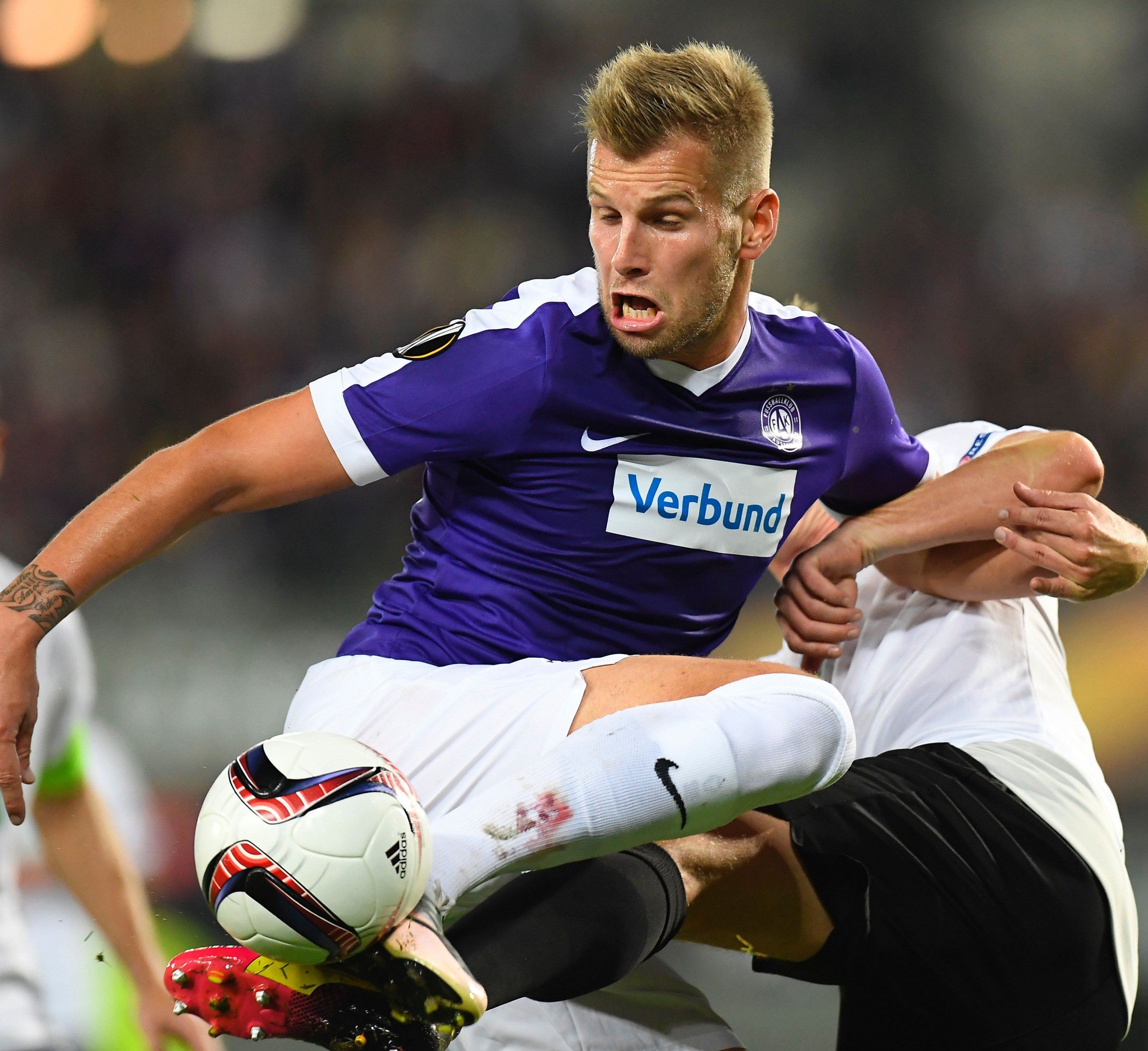 Alex Grünwald und die Austria trennten sich 0:0 von Viktoria Pilsen. Alex Grünwald und die Austria trennten sich 0:0 von Viktoria Pilsen.