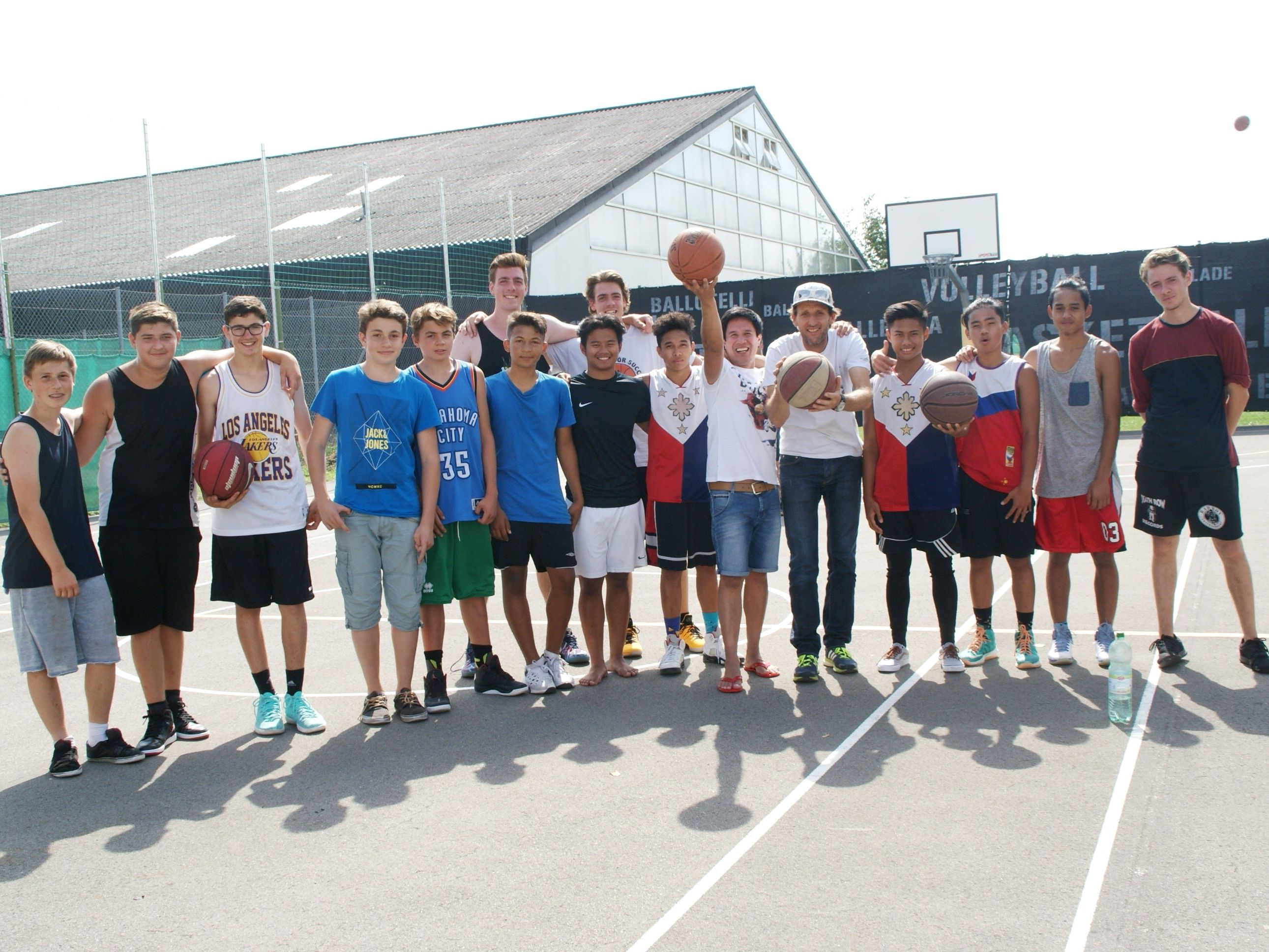 Teamgeist wird groß geschrieben! Teamgeist wird groß geschrieben!