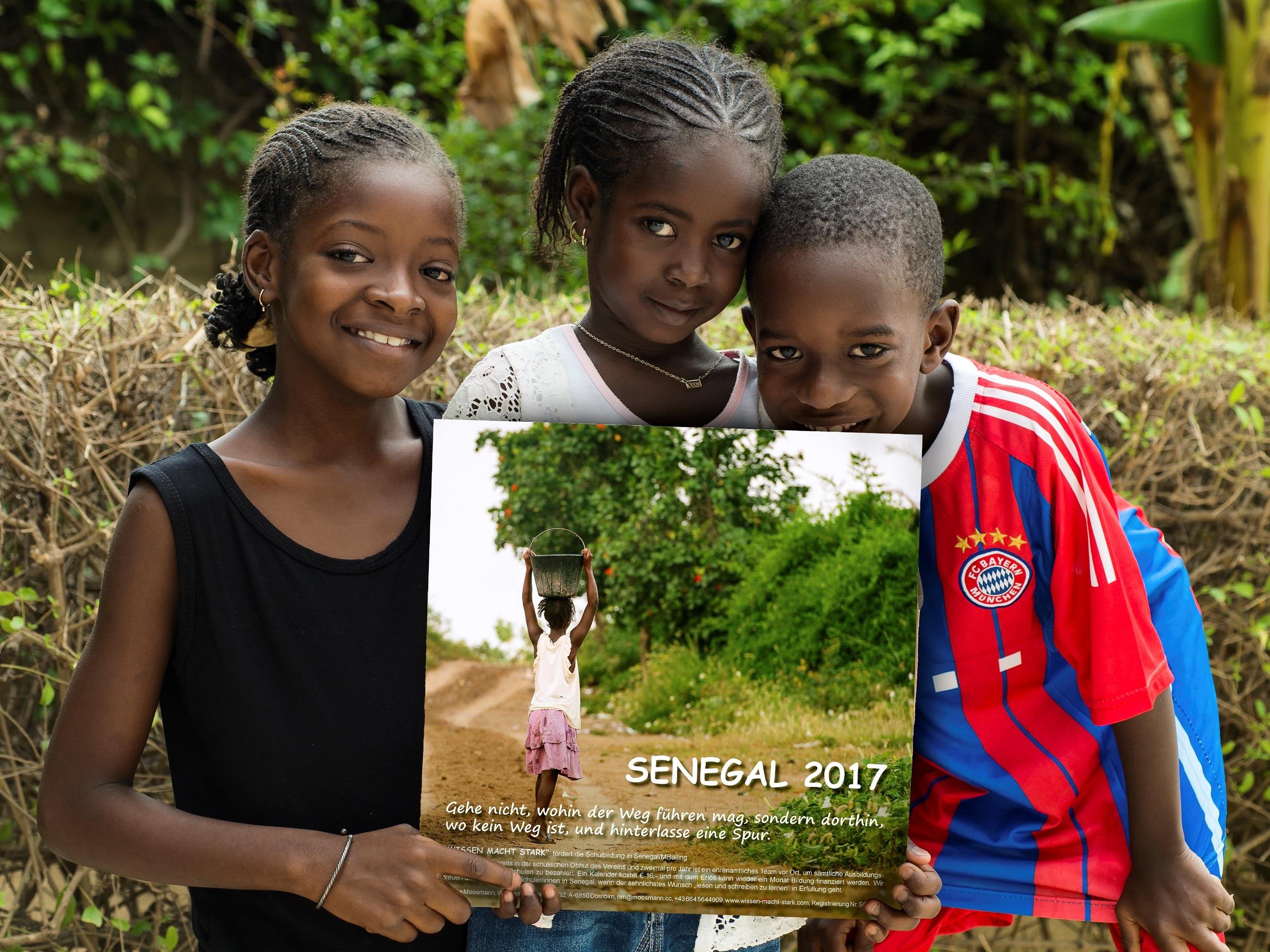 Bei der Aktion kommenden Samstag in der Europapassage ist der neue Senegalkalender erstmals erhältlich.