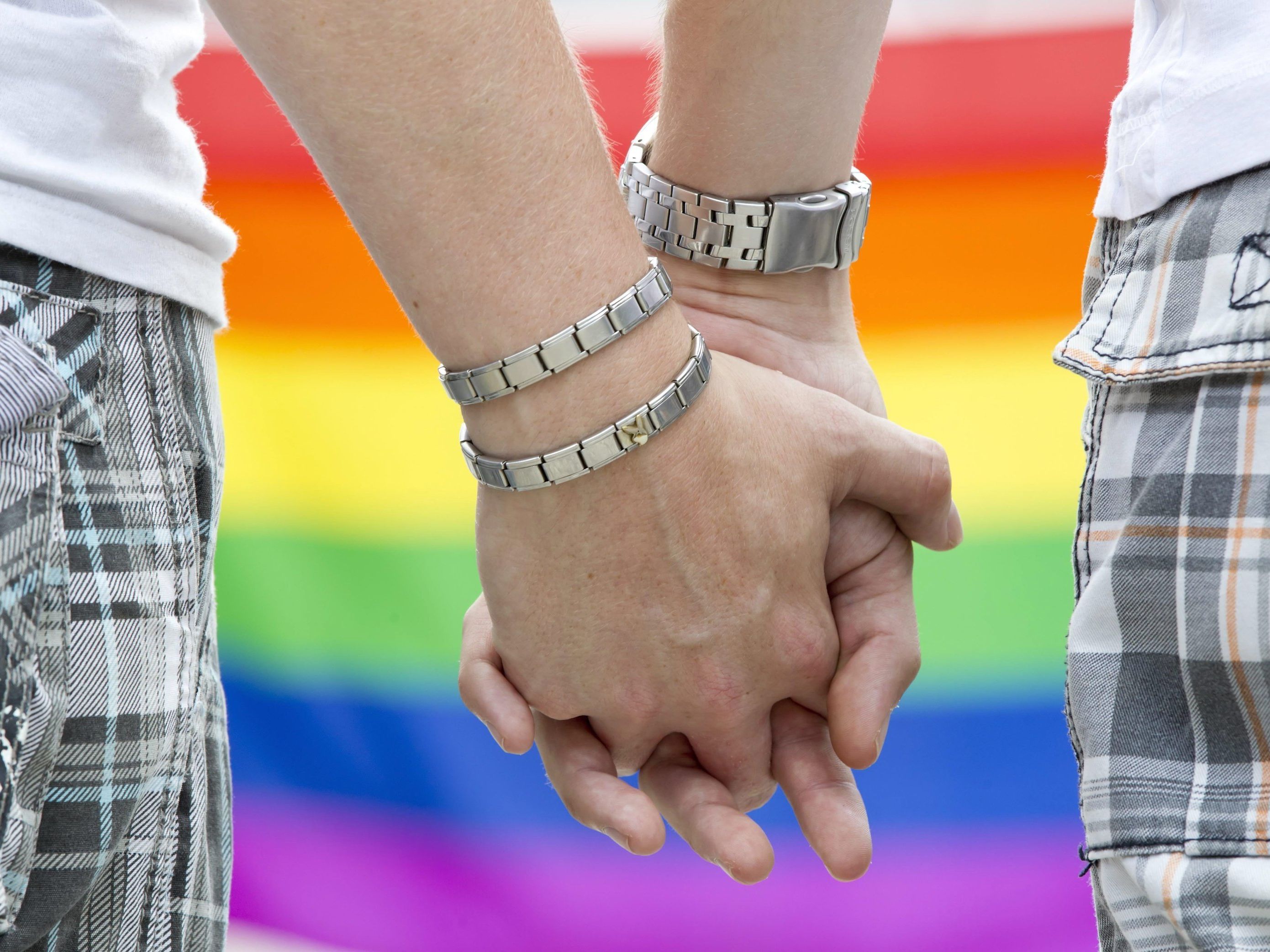 Gleichgeschlechtliche Paare dürfen in Österreich nicht heiraten. Gleichgeschlechtliche Paare dürfen in Österreich nicht heiraten.