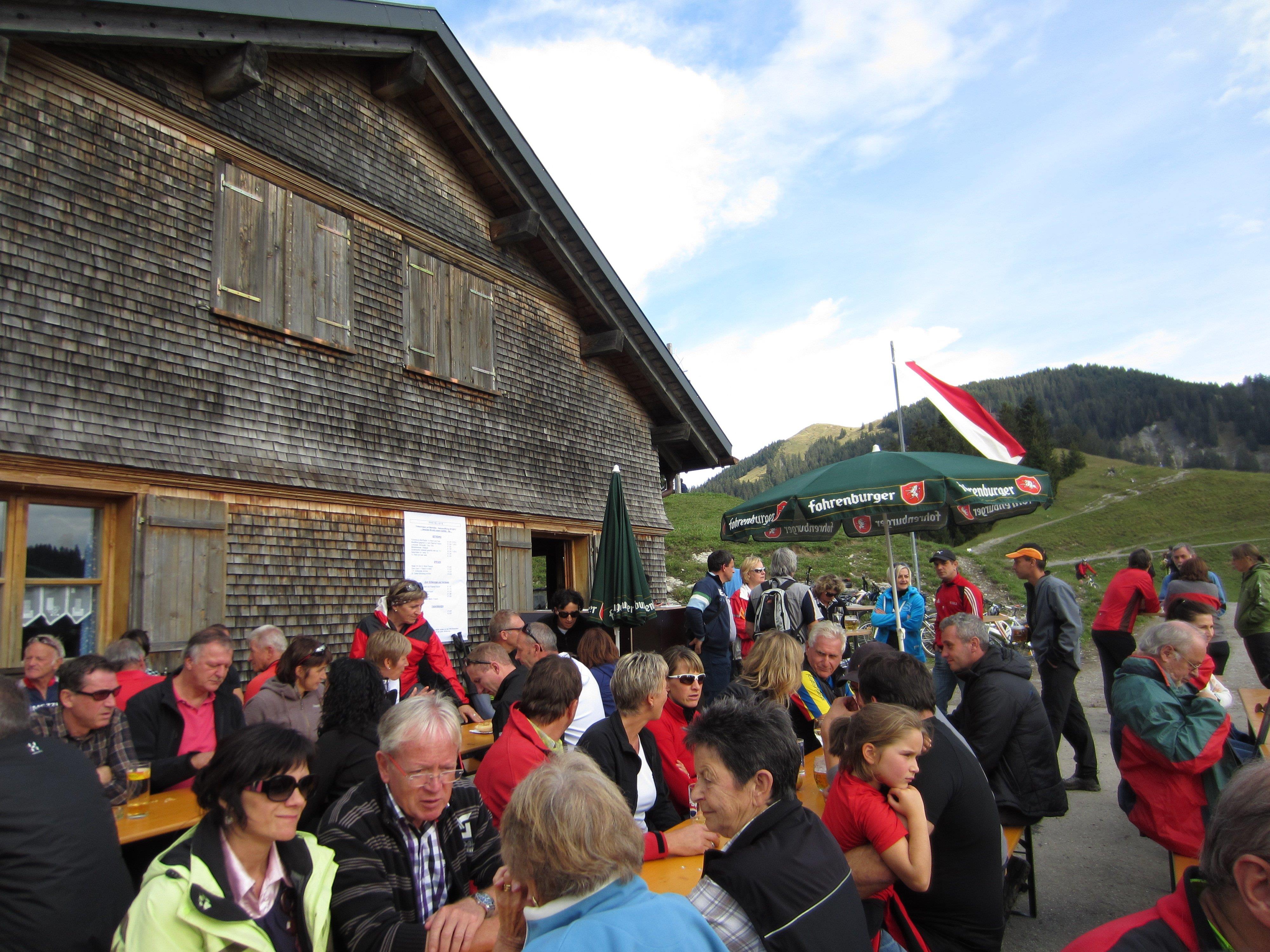 Frühschoppen zur Saisoneröffnung auf der Alpe Maiensäß am 25. September 2016.