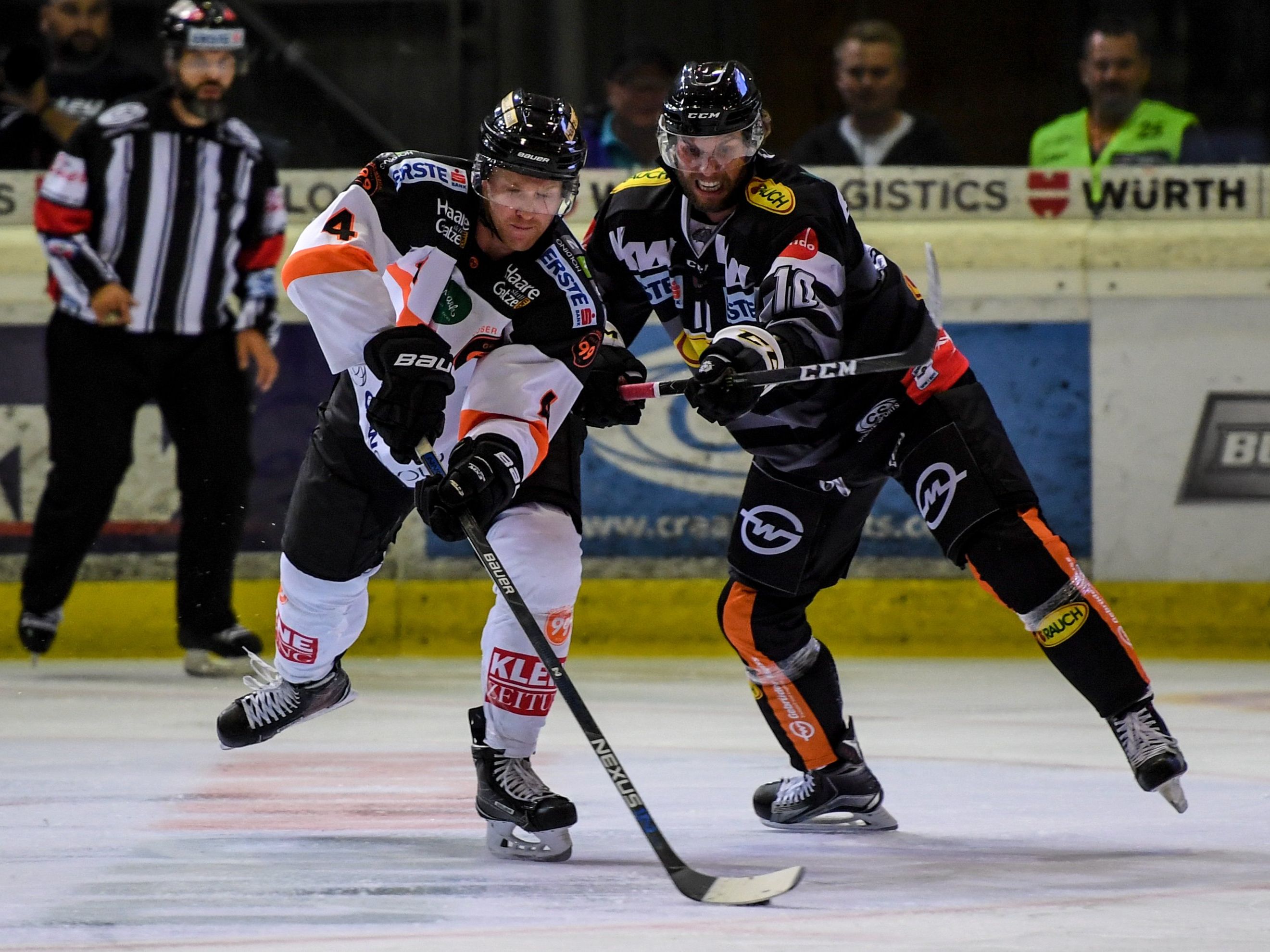 Nash (l.) erzielte den vierten Treffer der Gäste aus Graz. Nash (l.) erzielte den vierten Treffer der Gäste aus Graz.