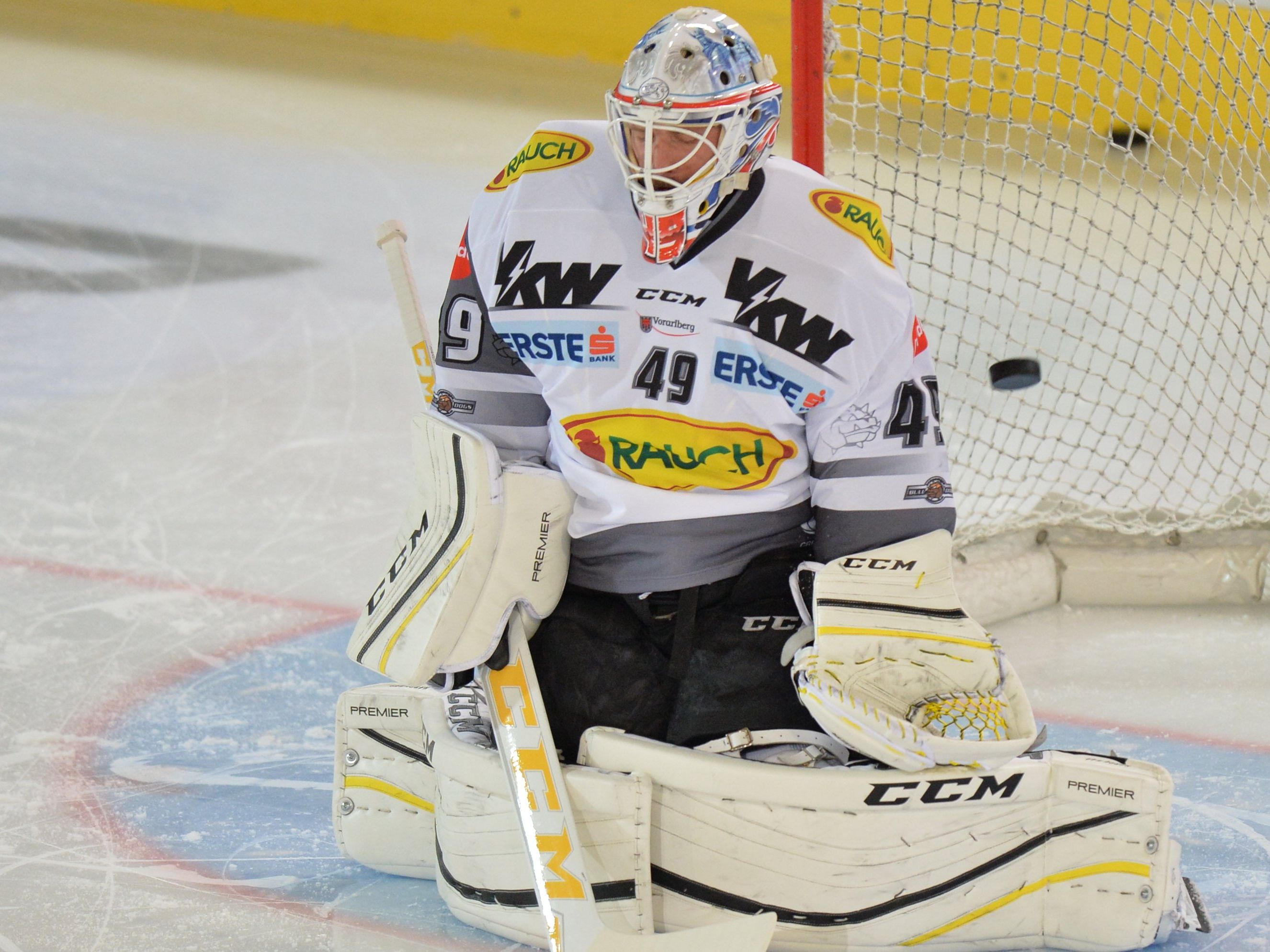 Bulldogs-Schlussmann Hardy musste gleich mehrfach hinter sich greifen. Bulldogs-Schlussmann Hardy musste gleich mehrfach hinter sich greifen.