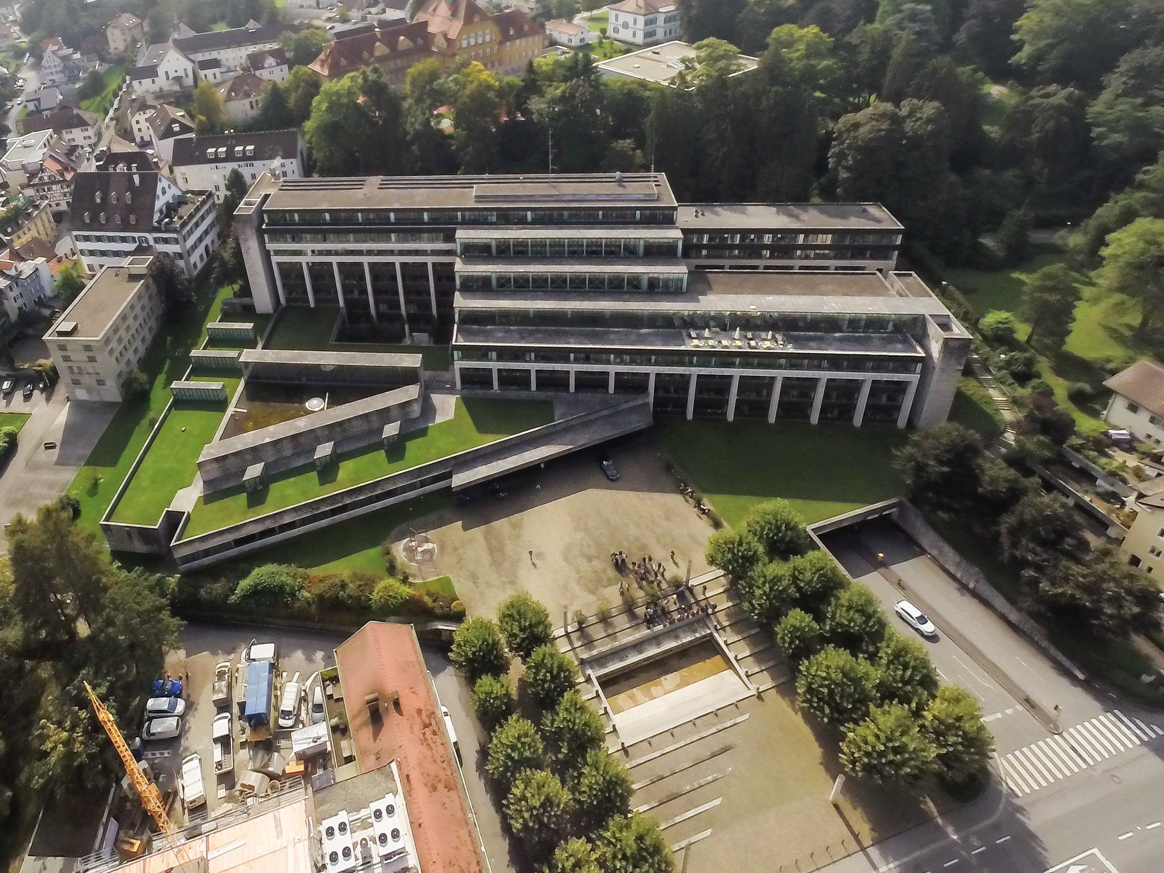 Ganze 17 Altpolitiker erhaltn Pensionen nach dem großzügigen alten Gesetz. - Hundertausende Euro an Steuergeld. Ganze 17 Altpolitiker erhaltn Pensionen nach dem großzügigen alten Gesetz. - Hundertausende Euro an Steuergeld.