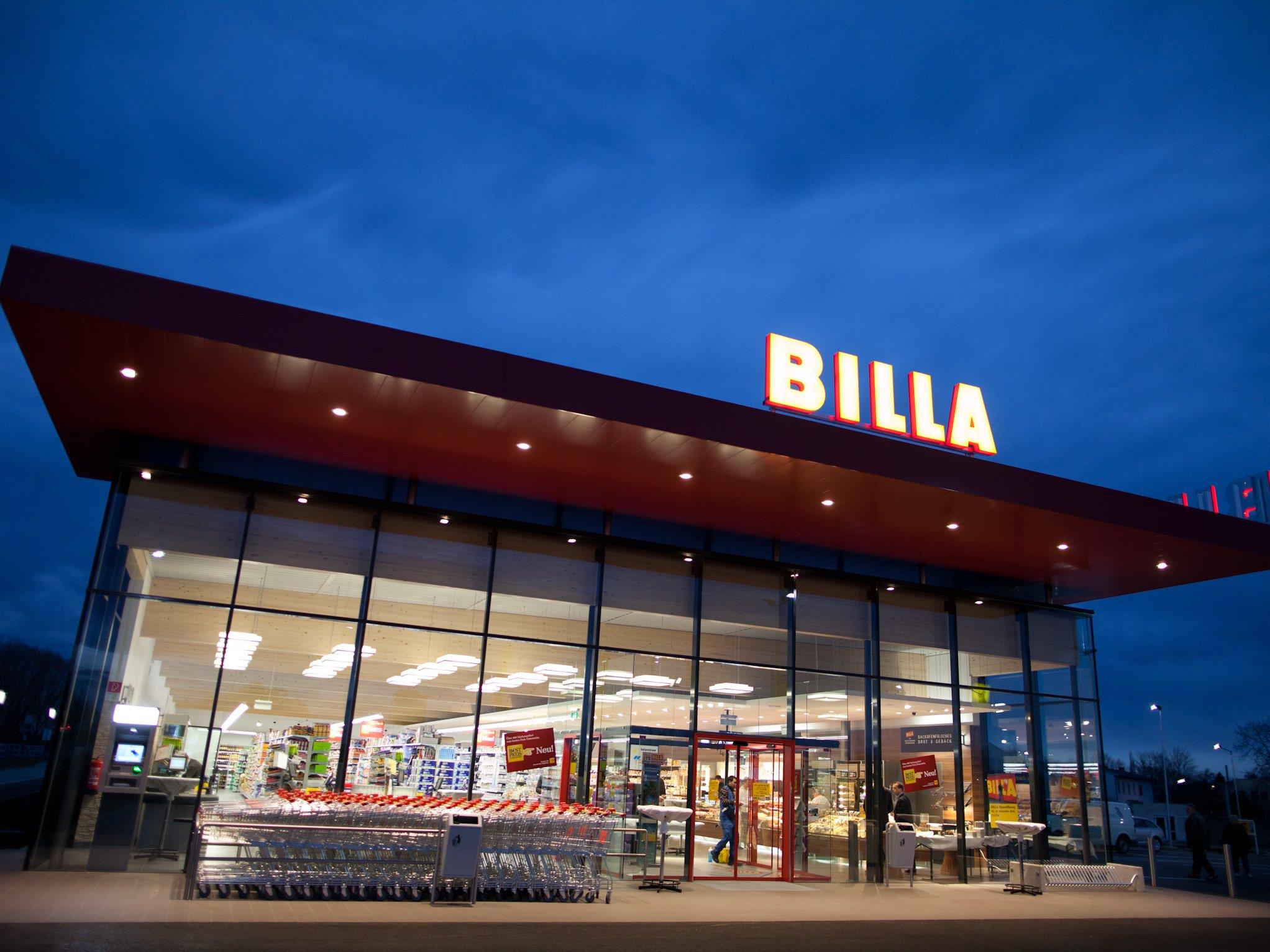 Billa baut seine Angebote für Kunden aus.