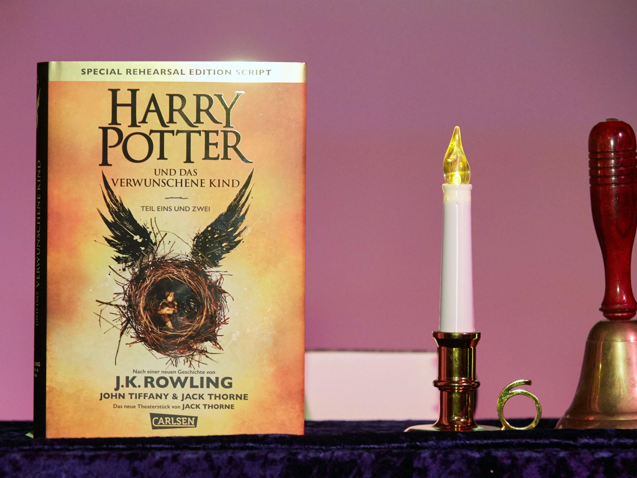 Die deutschsprachige Ausgabe des Buches "Harry Potter und das verwunschene Kind" ist erschienen