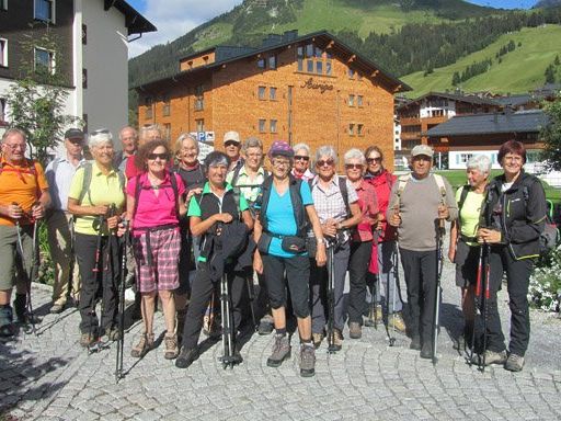 Radteam per pedales auf der Wanderung zum Spullersee.