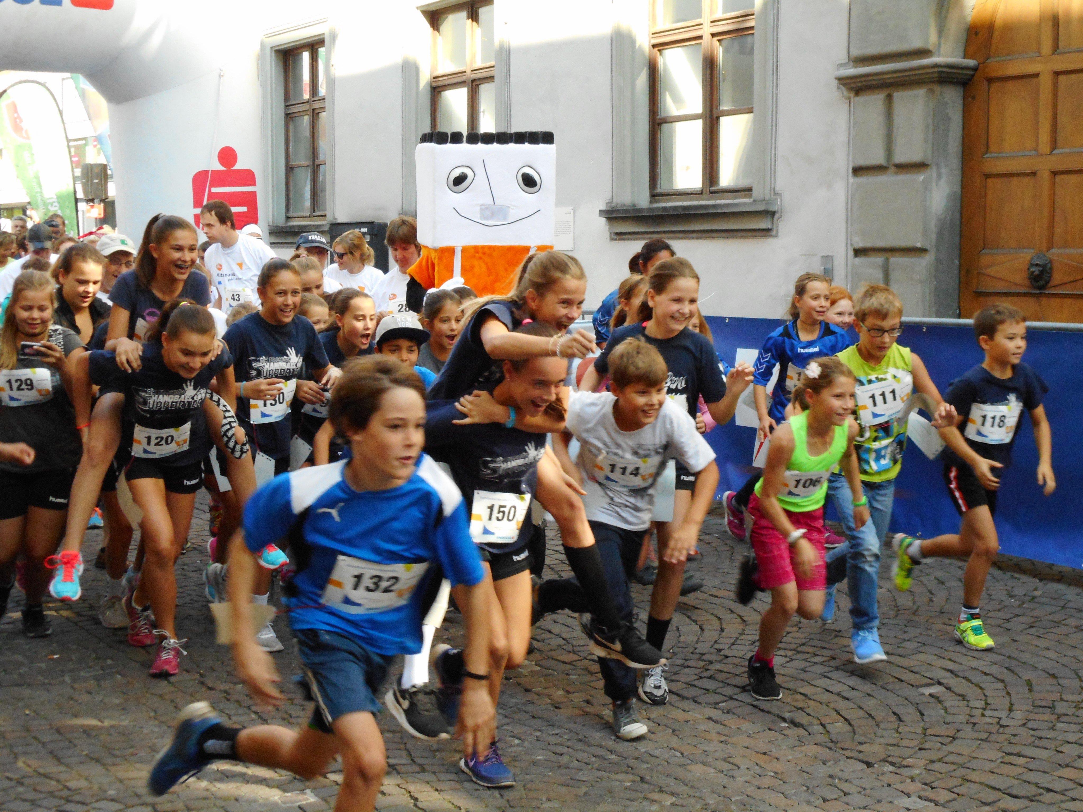 Mit Begeisterung legten sich die Läufer für die Lebenshilfe Feldkirch ins Zeug.