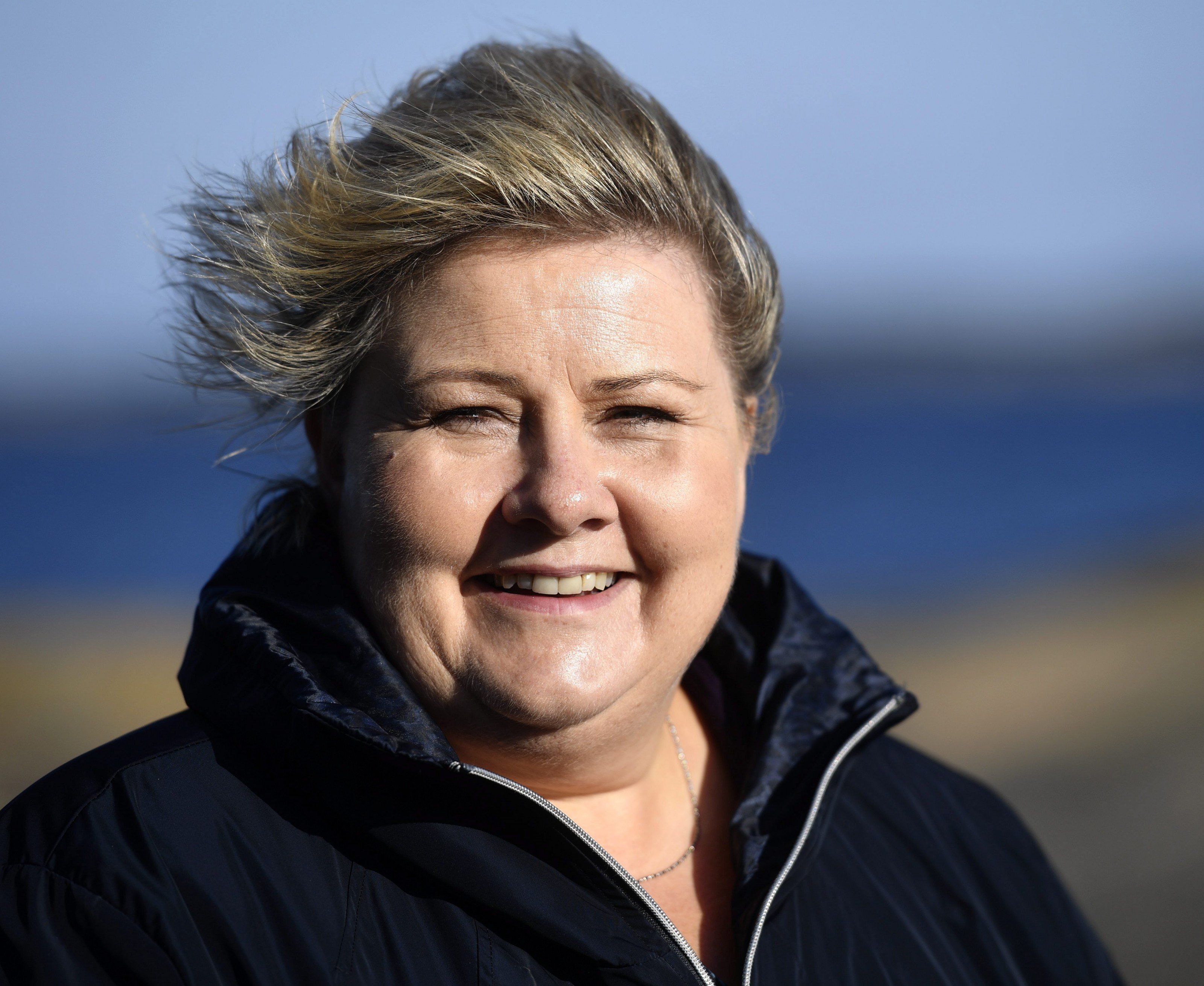 Die norwegische Premierministerin will Norwegens Verkehr emissionsfrei machen. Die norwegische Premierministerin will Norwegens Verkehr emissionsfrei machen.