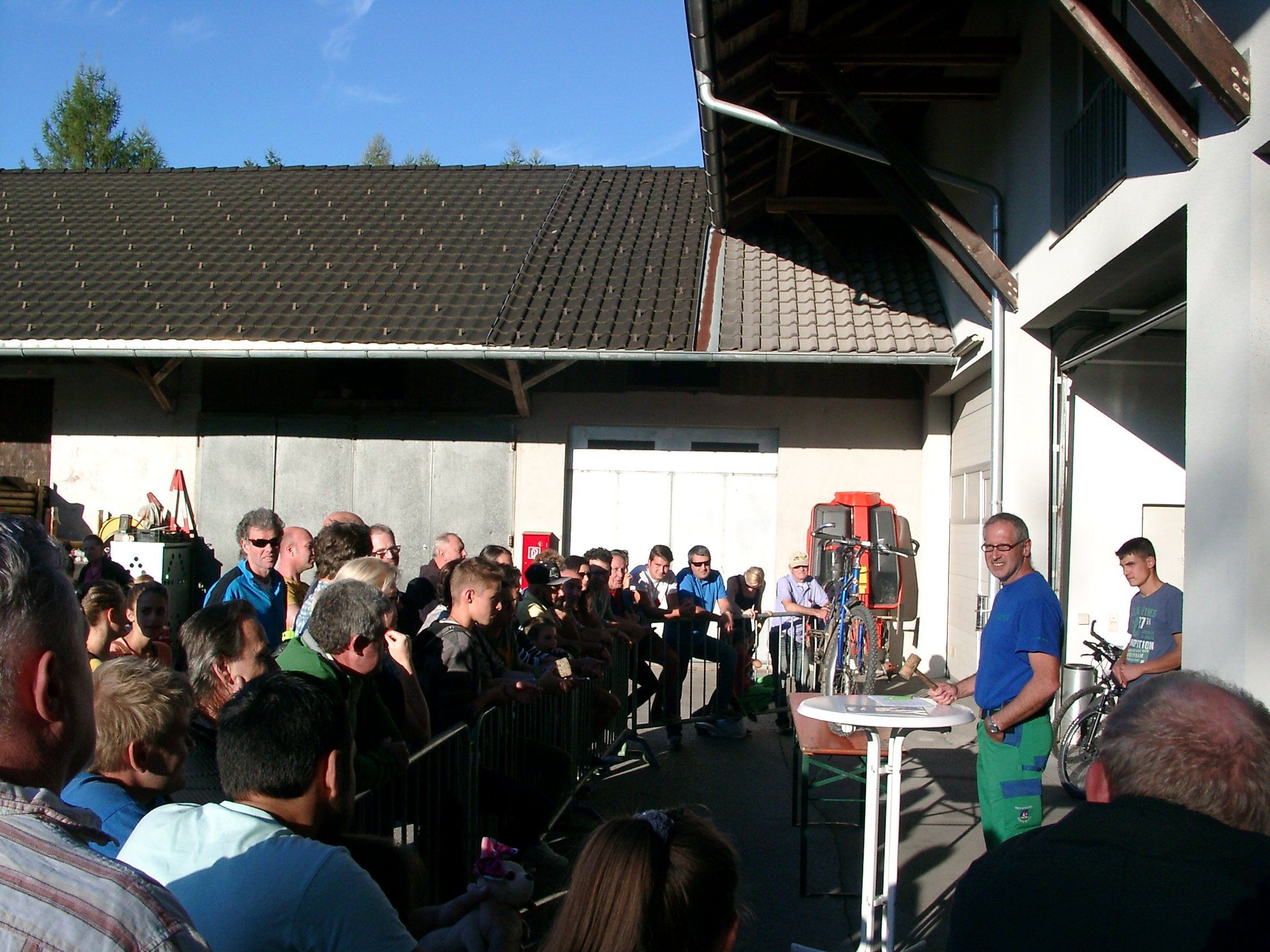 Die Rankweiler Fundradversteigerung hat Tradition Die Rankweiler Fundradversteigerung hat Tradition