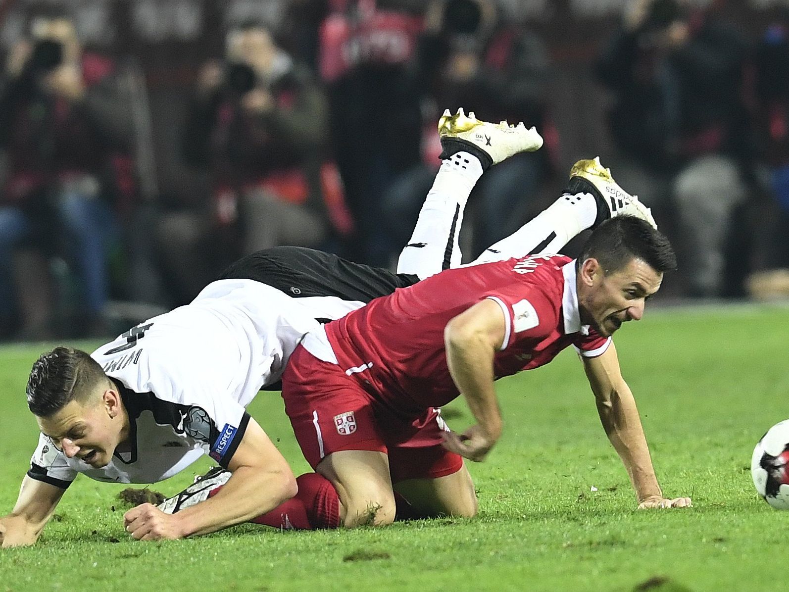 Österreich musste sich in der WM-Qualifikation gegen Serbien mit 2:3 geschlagen geben. Österreich musste sich in der WM-Qualifikation gegen Serbien mit 2:3 geschlagen geben.