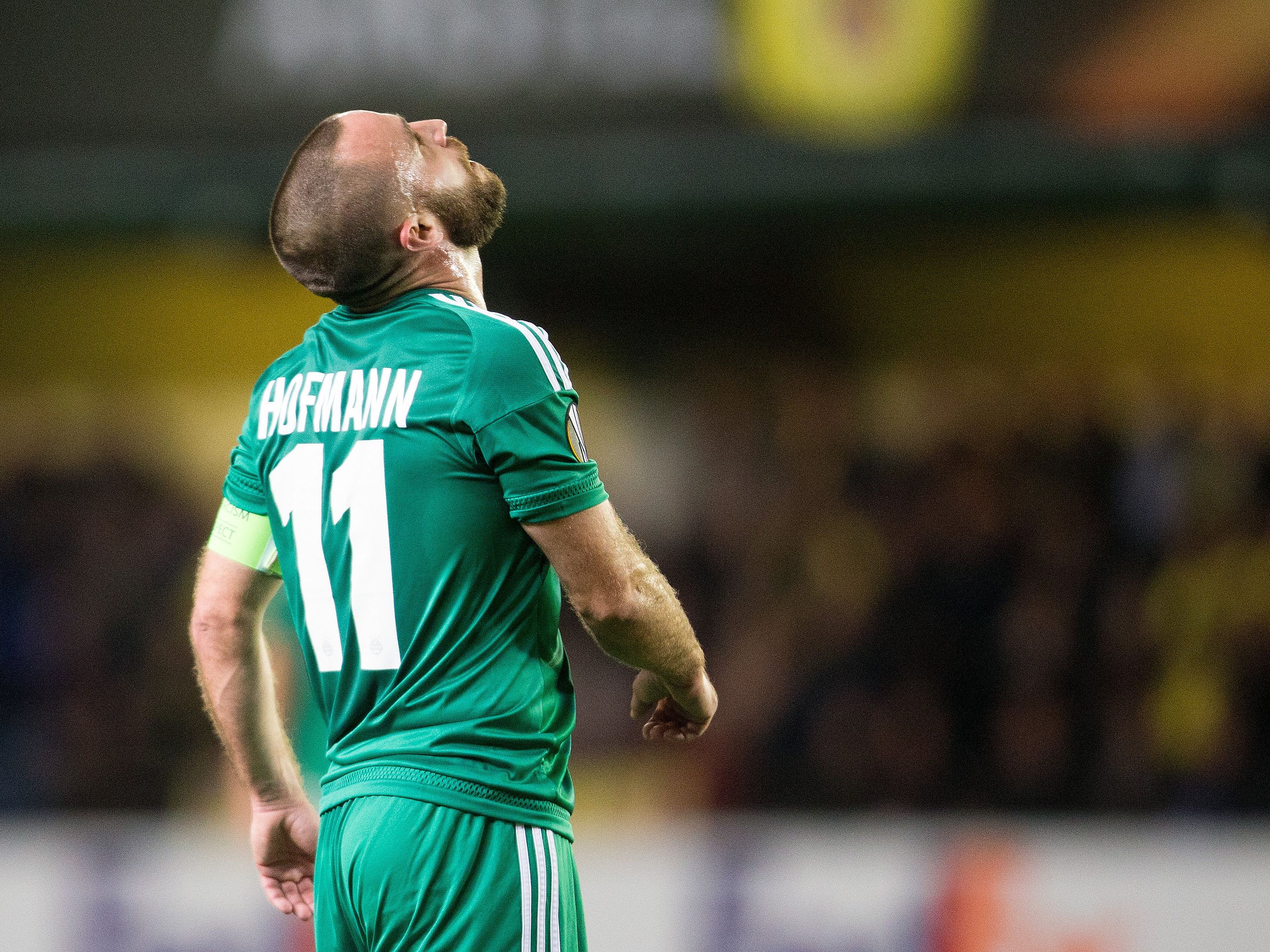 Steffen Hofmann muss für längere Zeit pausieren. Steffen Hofmann muss für längere Zeit pausieren.